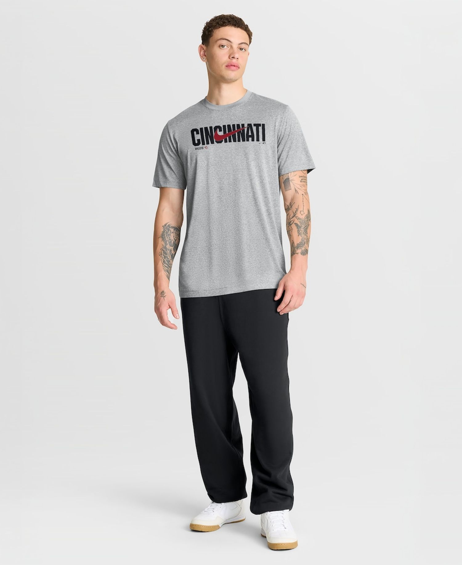 Men's Heather Gray Cincinnati Reds Swoosh Legend Dri-FIT T-Shirt