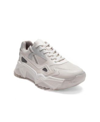 Pleur Fashion Sneaker