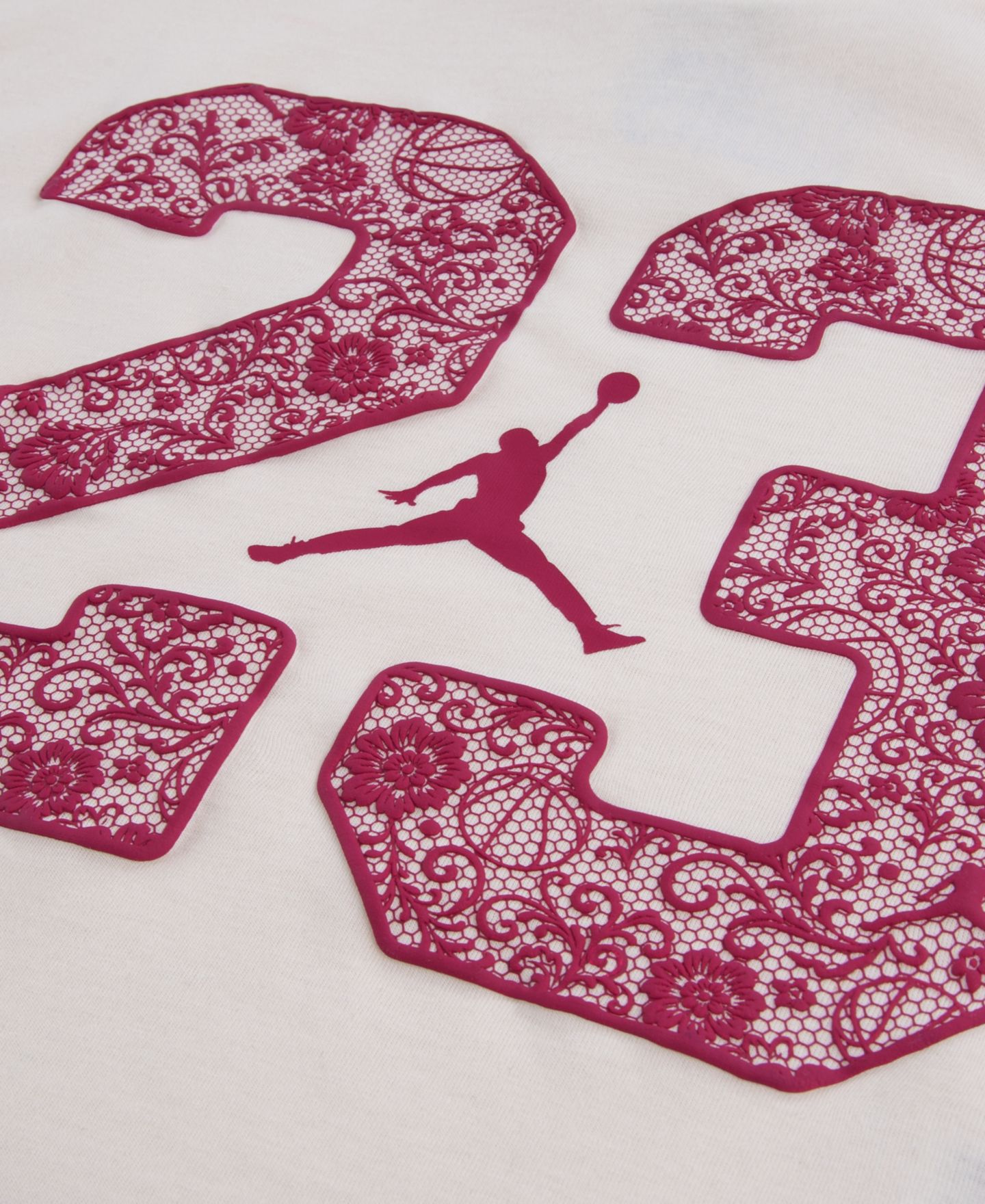 Футболка Jordan Lace 23 Graphic Short-Sleeve T-Shirt для девочек, цвет: Меловой — фото 3