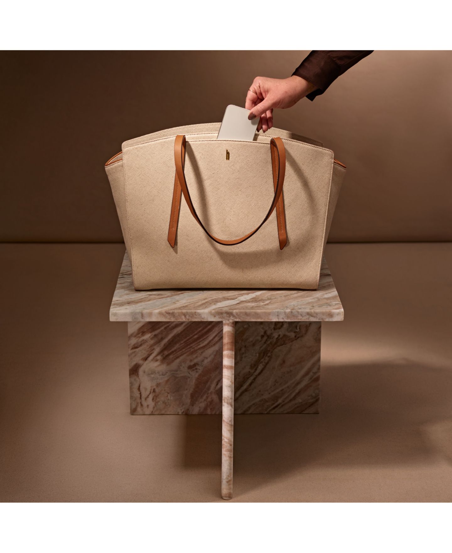 Женская сумка Hartmann Reserve Carryall Tote, цвет: Экрю — фото 4