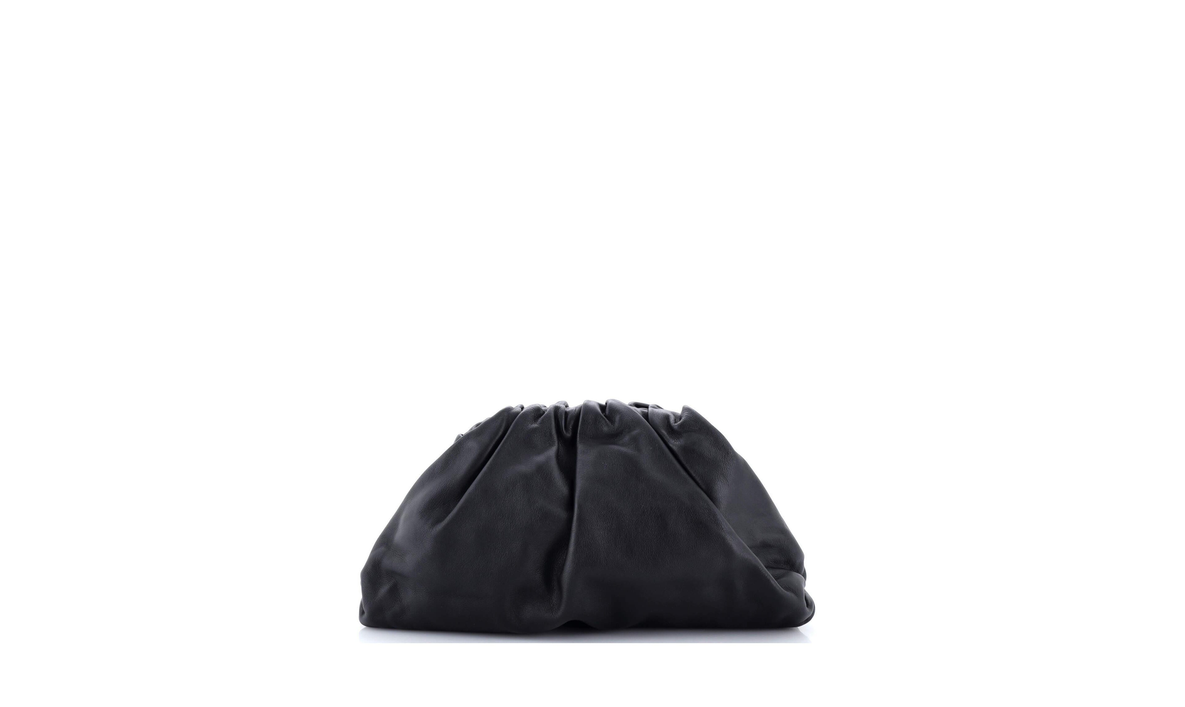 Pre-Owned Bottega Veneta The Pouch Leather