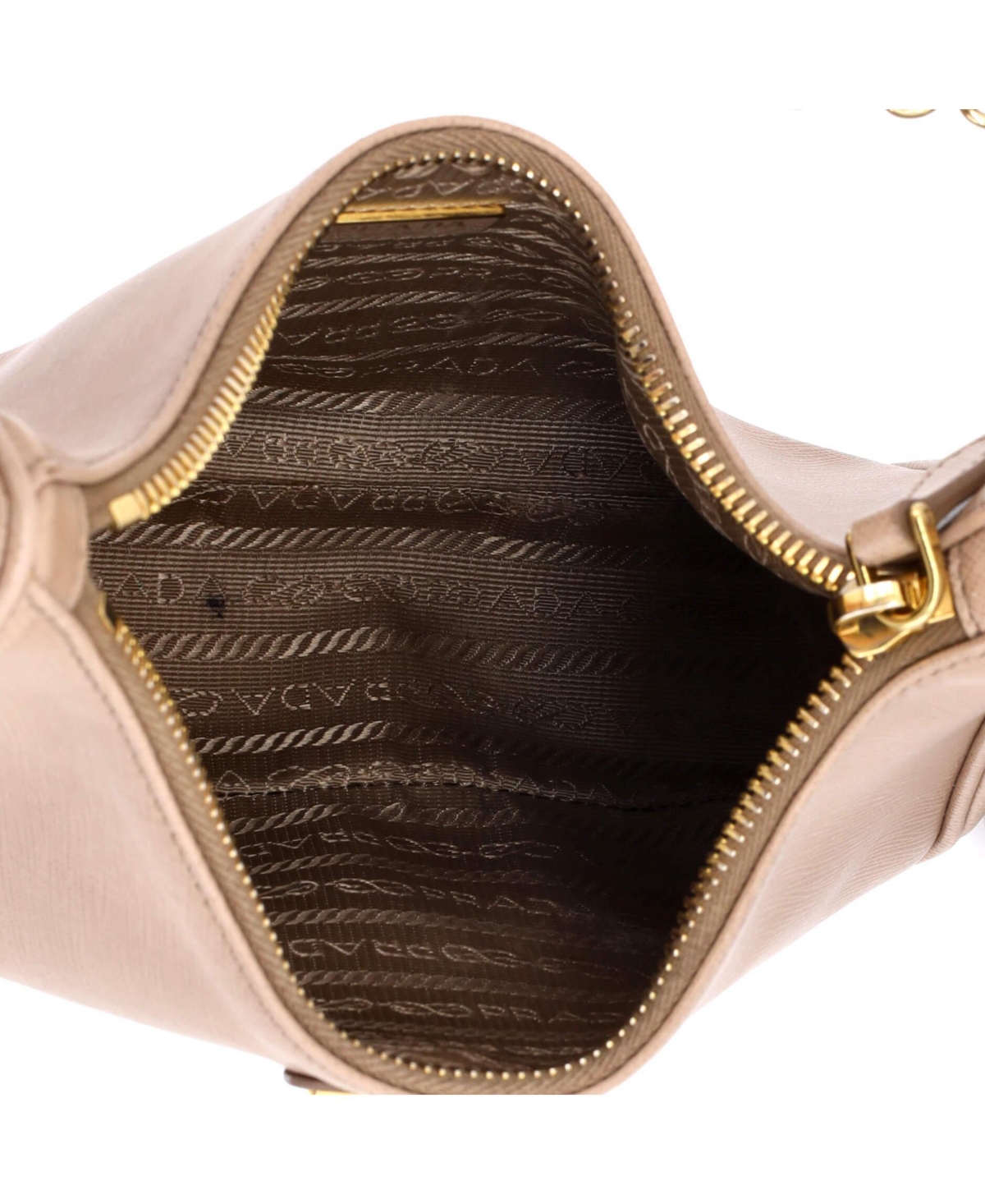 Pre-Owned Prada Small Re-Edition 2005 Shoulder Bag Saffiano Leather