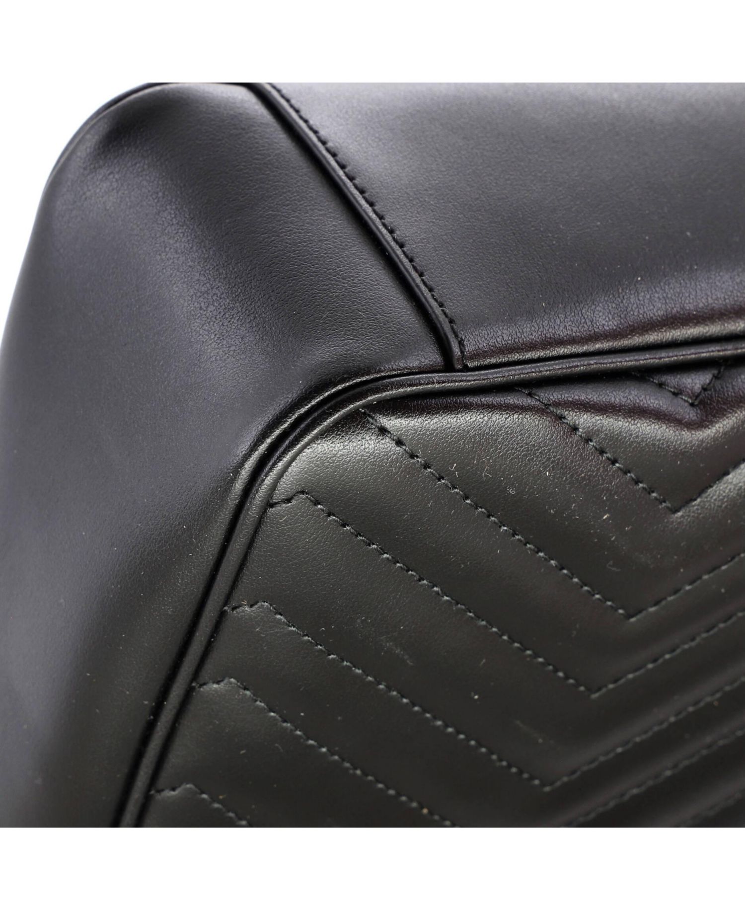 Medium GG Marmont Flap Bag Matelasse Leather