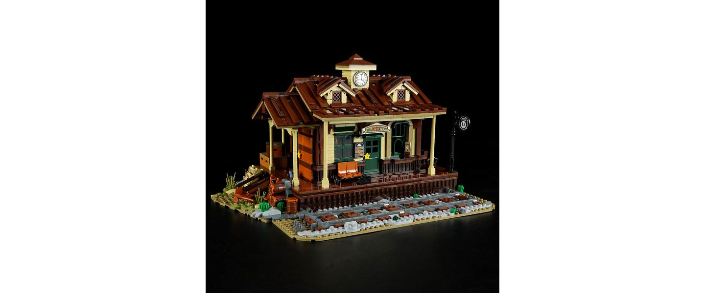 Детский конструктор Lumibricks Steampunk LED Light Western Train Station 1,843-Piece Building Set, Ages 16+ — фото 2