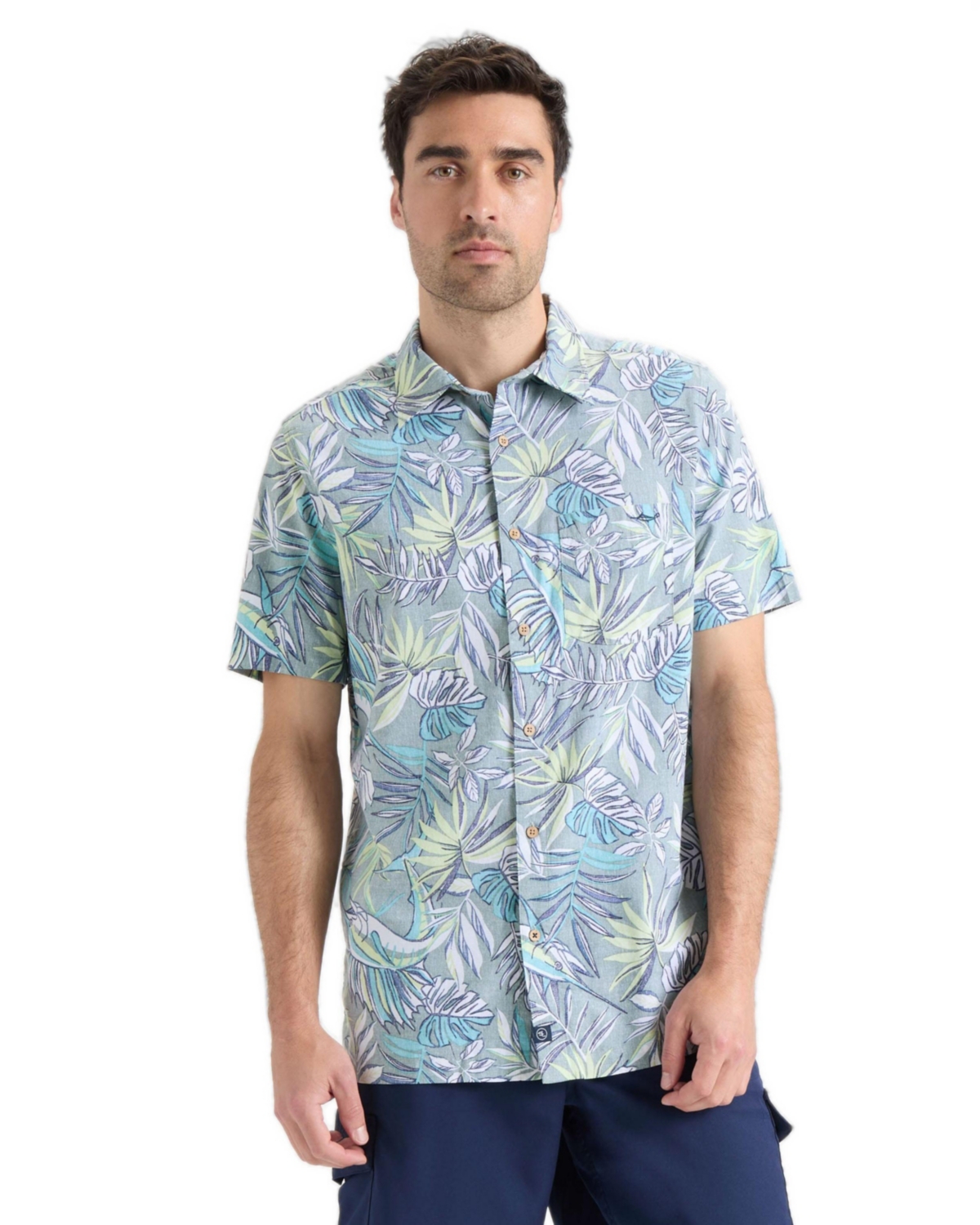 Salt Life Men's Lush Canopy Short Sleeve Button Down