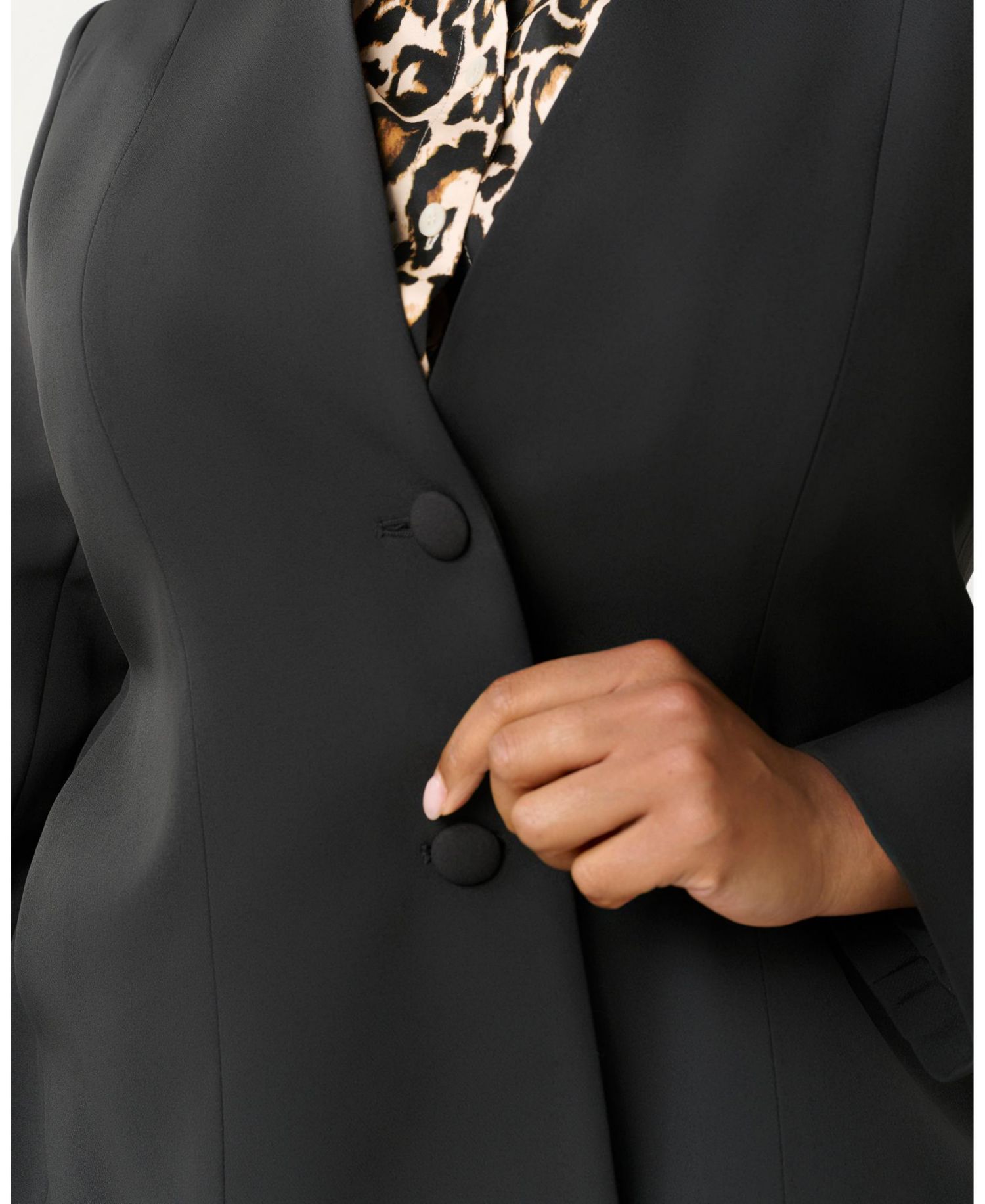 Women's Jenna V-Neck Collarless Button-Front Tailored Jacket