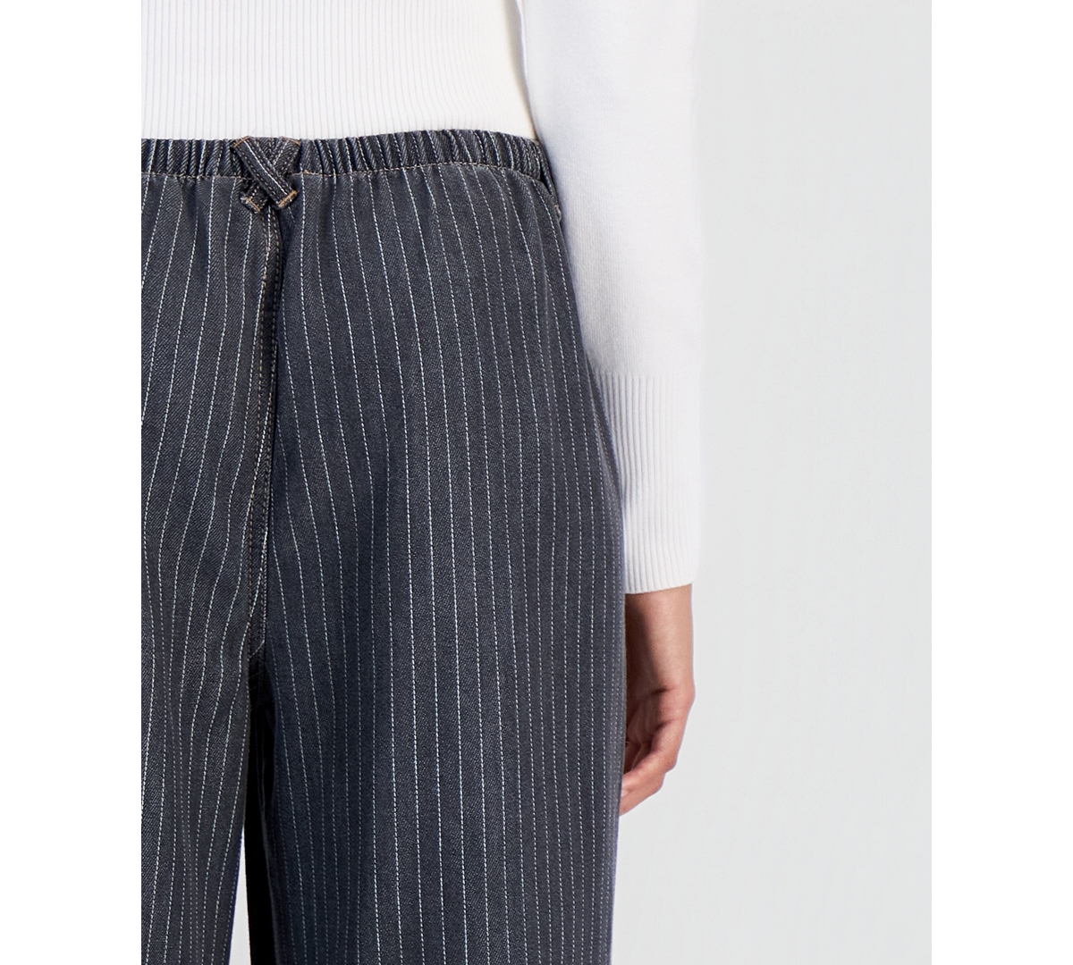 Vanilla Star Juniors' Pinstripe Wide-Leg Pull-On Jeans
