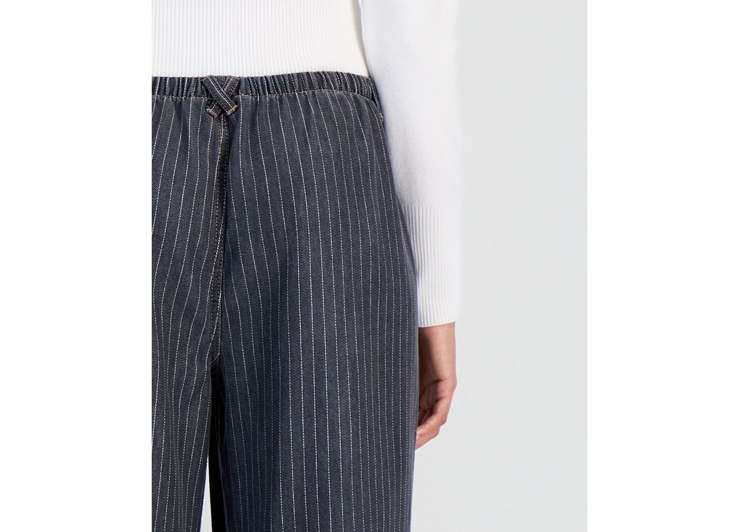 Juniors' Pinstripe Wide-Leg Pull-On Jeans