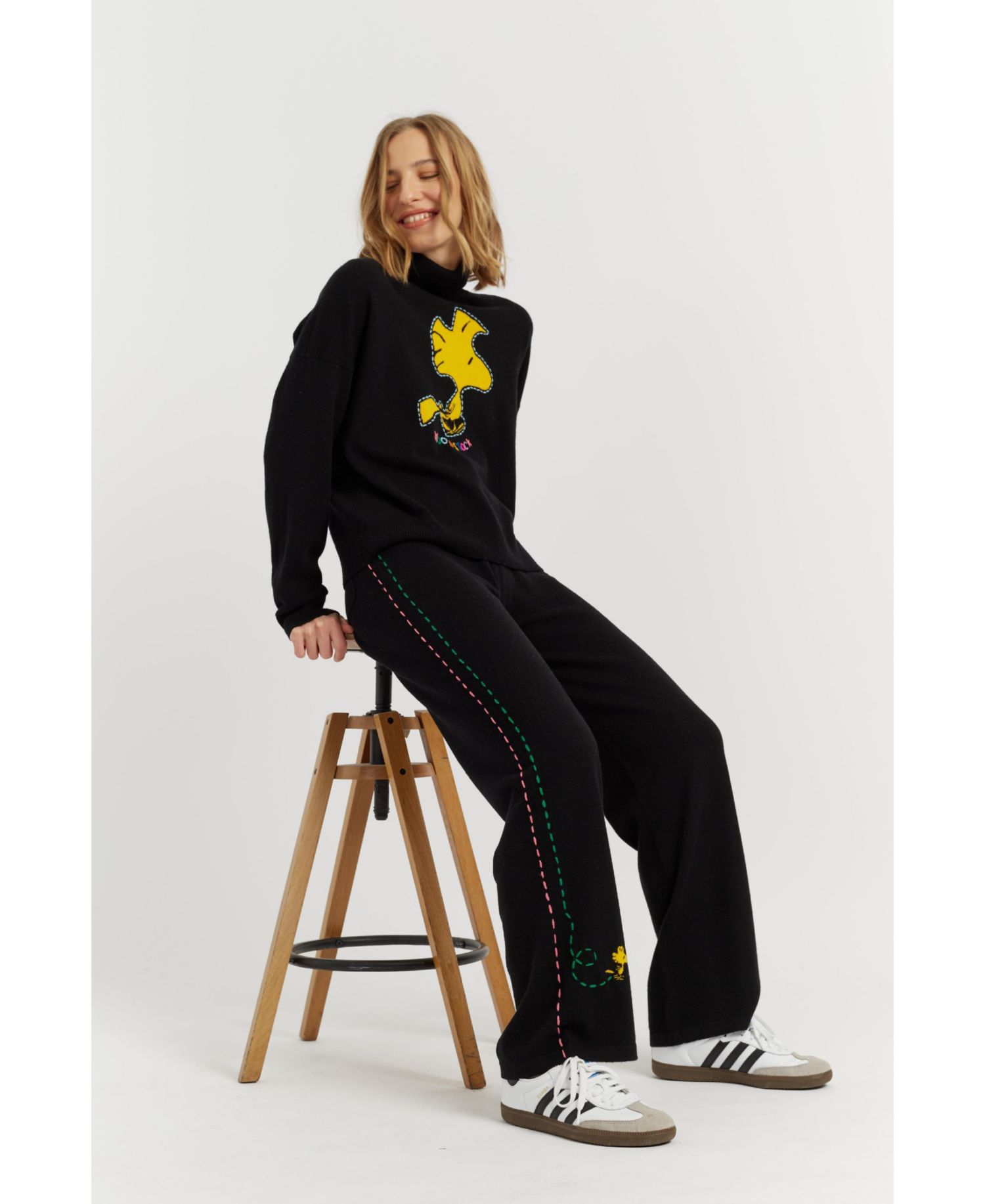 Women's Wool-Cashmere Woodstock Roll Neck Sweater