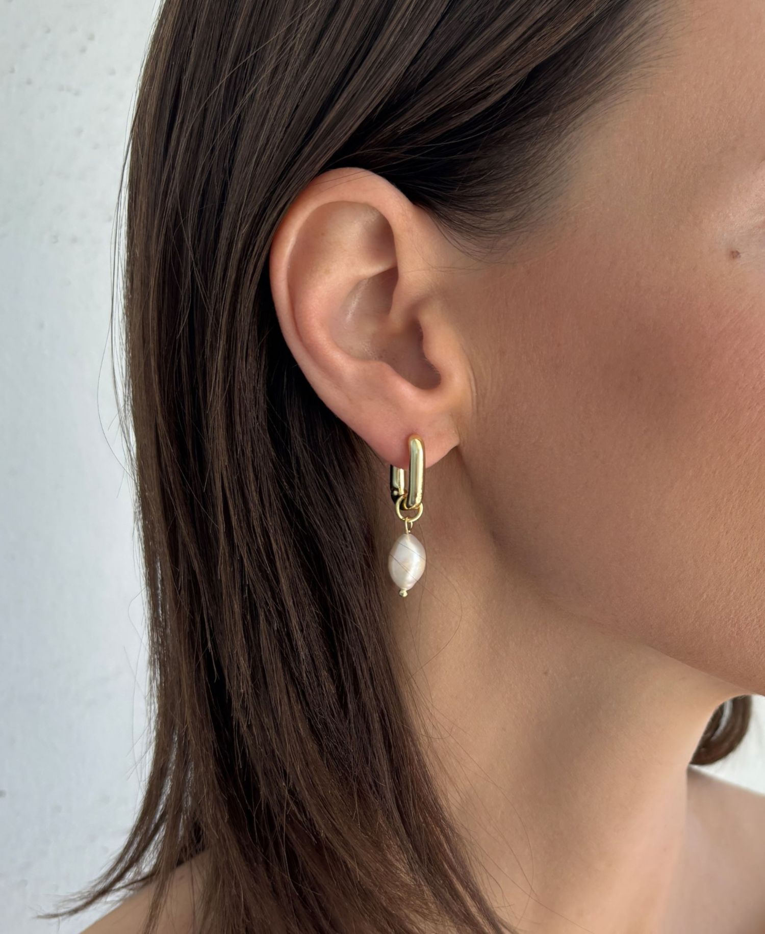 Gold-Plated Freshwater Pearl Detachable Rectangle Huggie Hoop Earrings