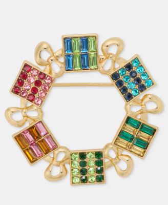 Present Wreath Pin