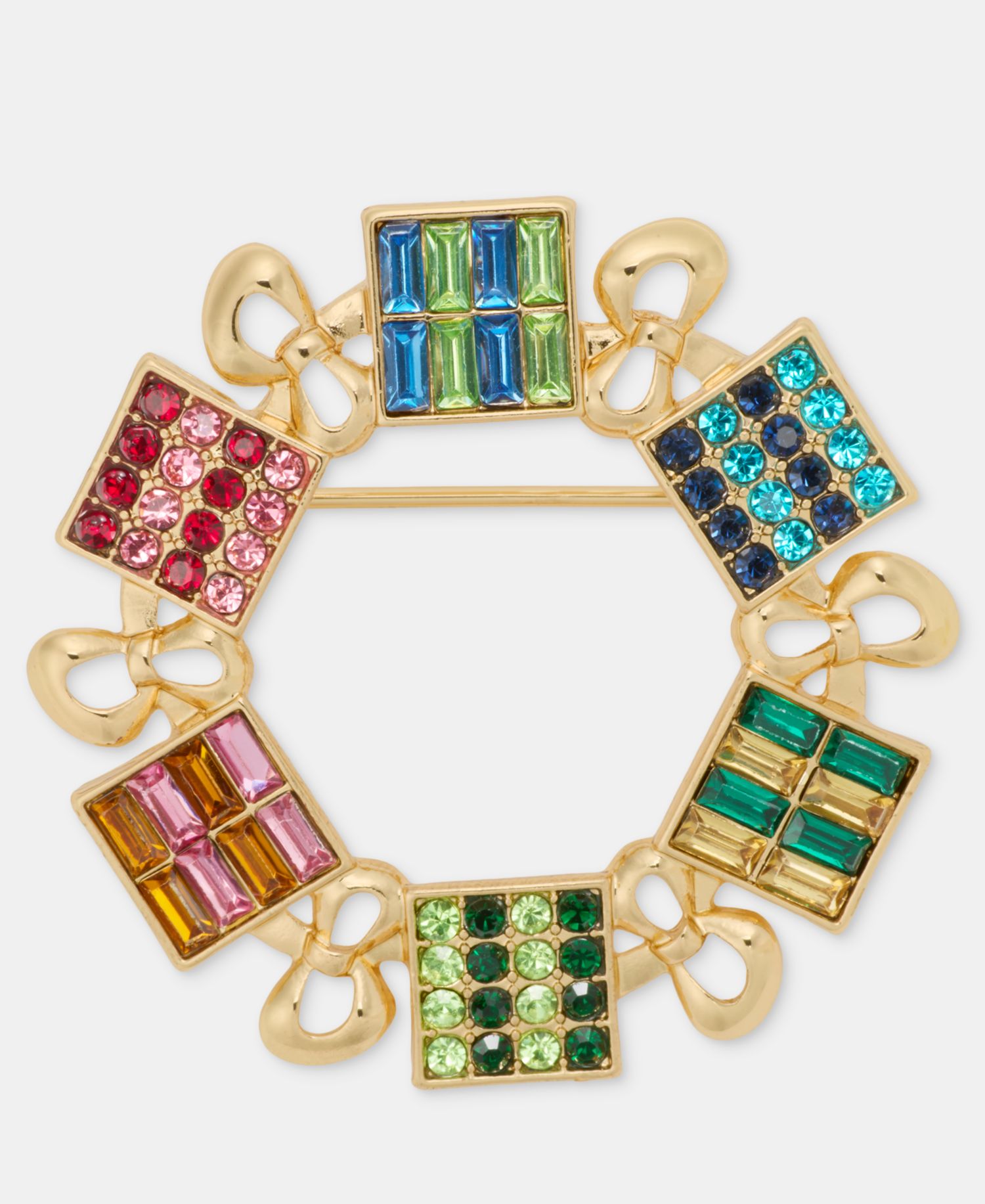 Present Wreath Pin