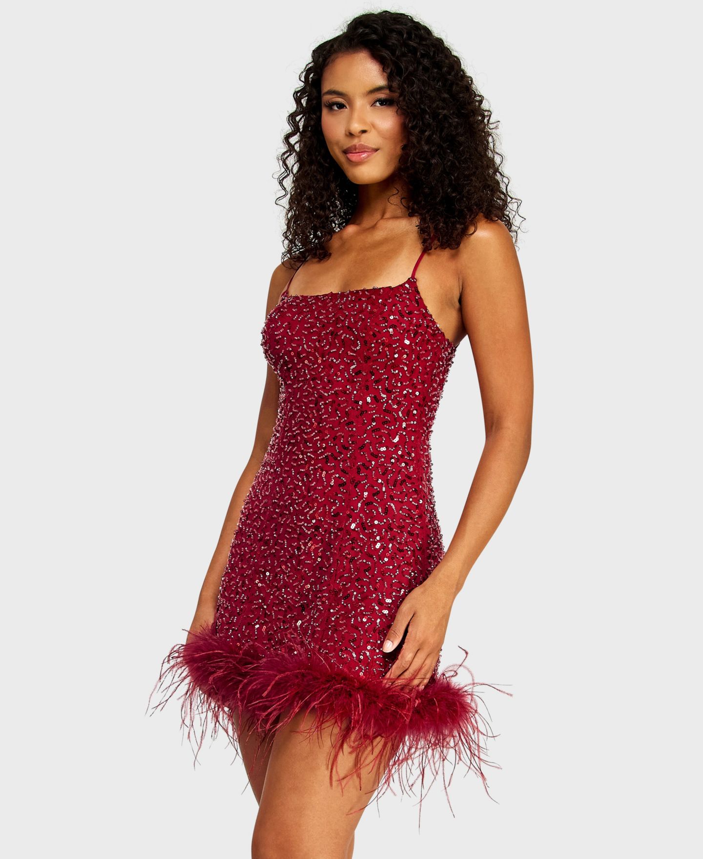 Женское платье Alex & Sophia Juniors' Square Neck Bead & Imitation Pearl Detail Sequin Dress with Feather Hem, цвет: Красный — фото 3