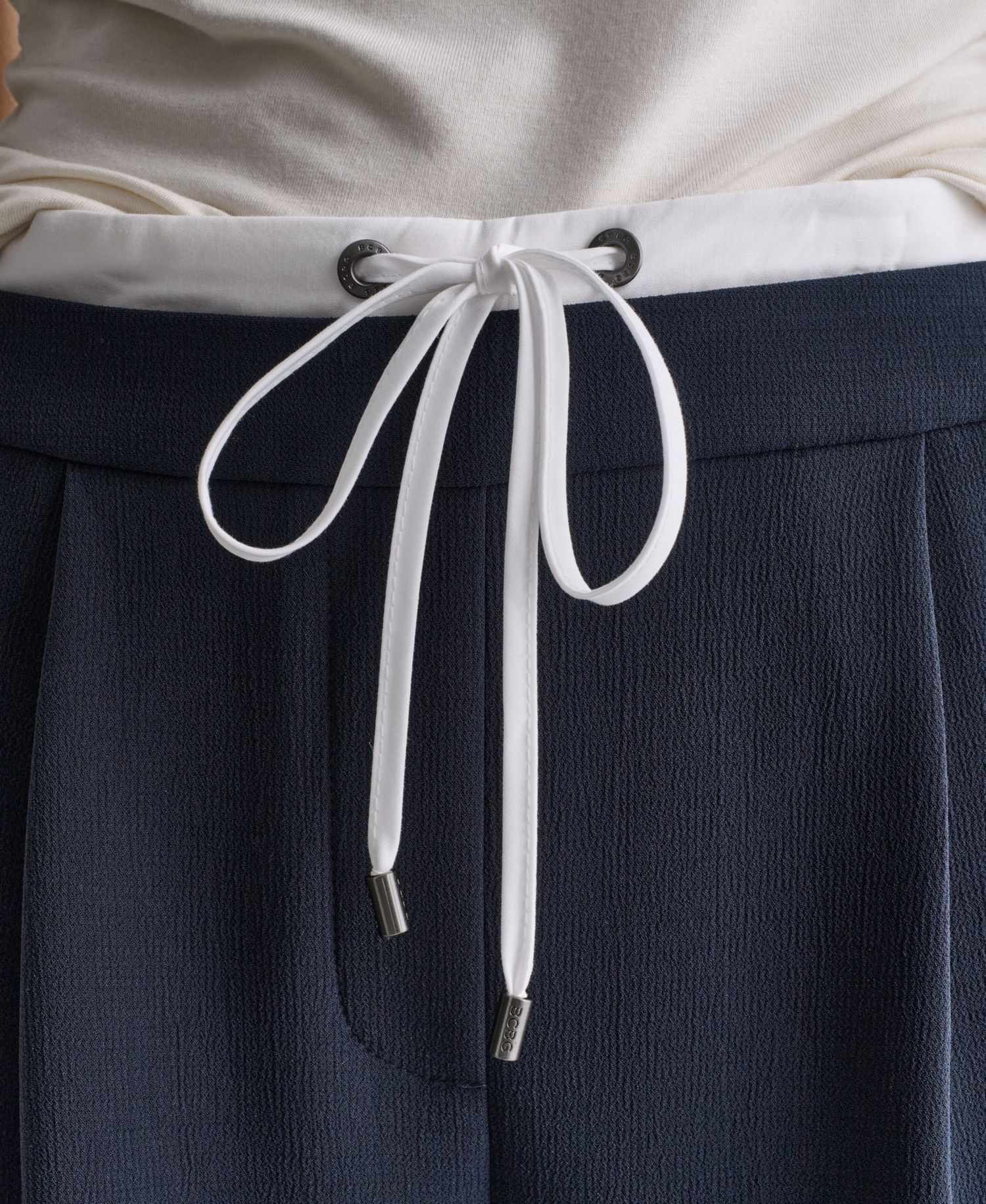 Women's Wide-Leg Contrast Waist Pleated Front Pants