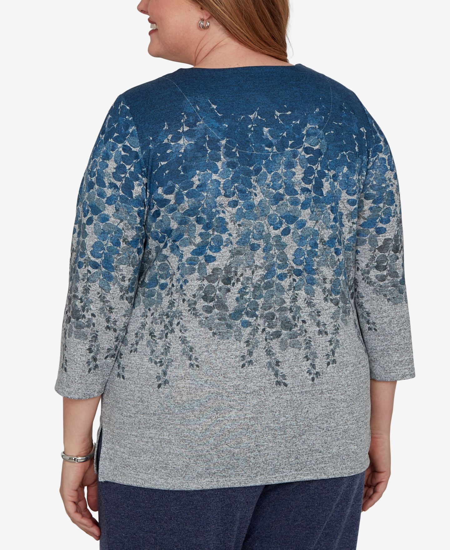 Женский топ Alfred Dunner Plus Size Falling Leaves Pocket Knit, цвет: Джинсовый — фото 5