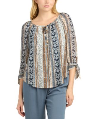 Juniors' Printed Mesh Peasant Top