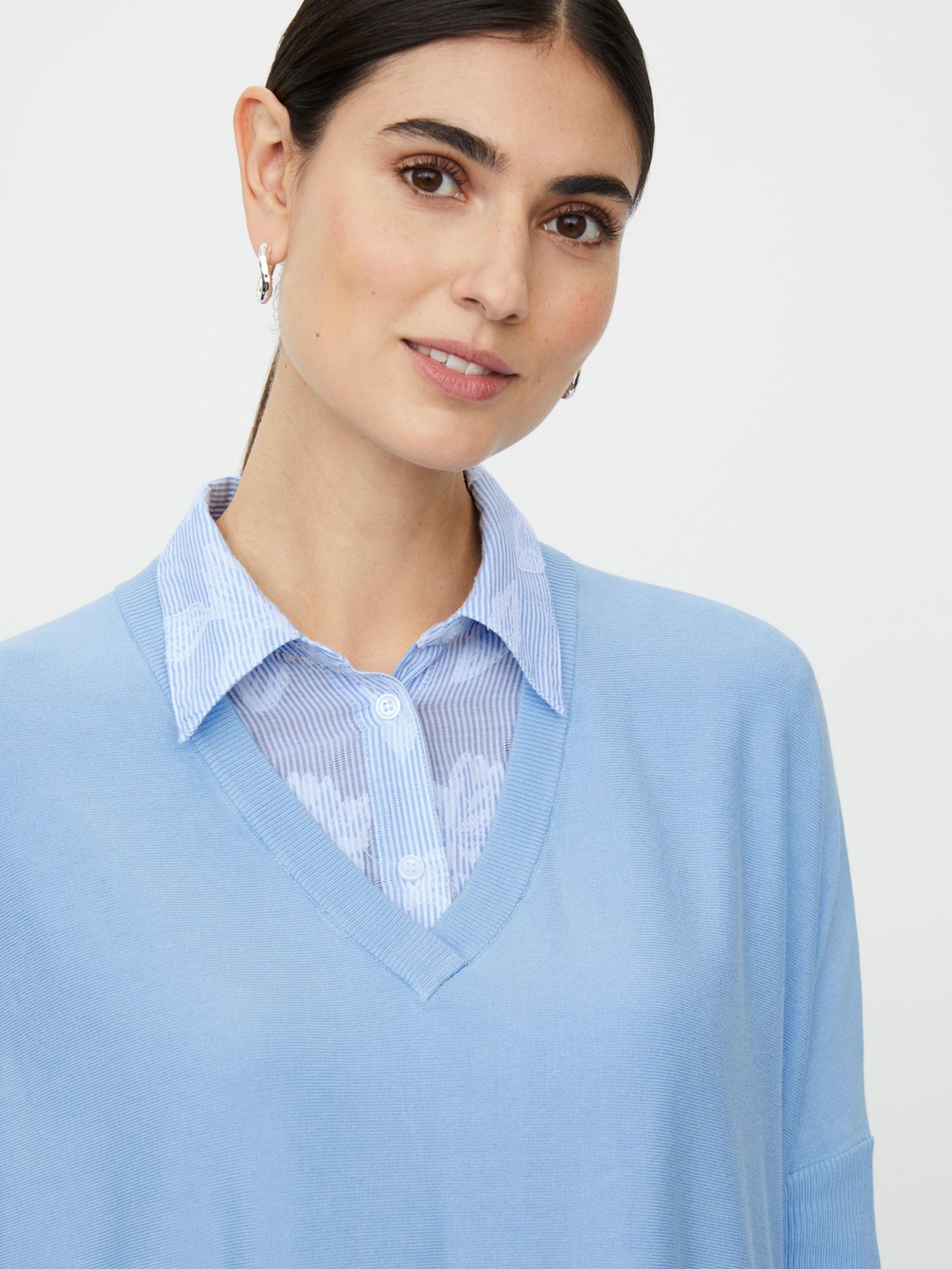 Women's MaFronia V-Neck Relaxed Fit Sweater
