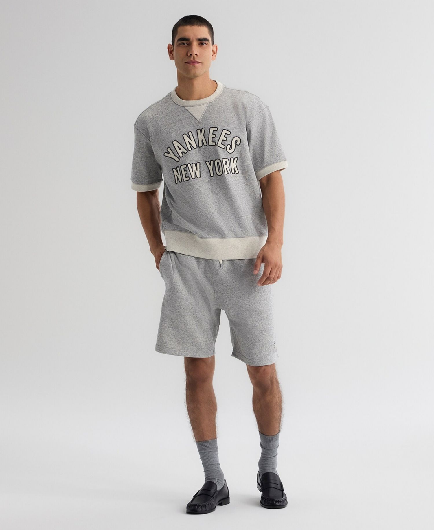 Men's Steel Heather New York Yankees Iconic Terry Short Sleeve Sweatshirt