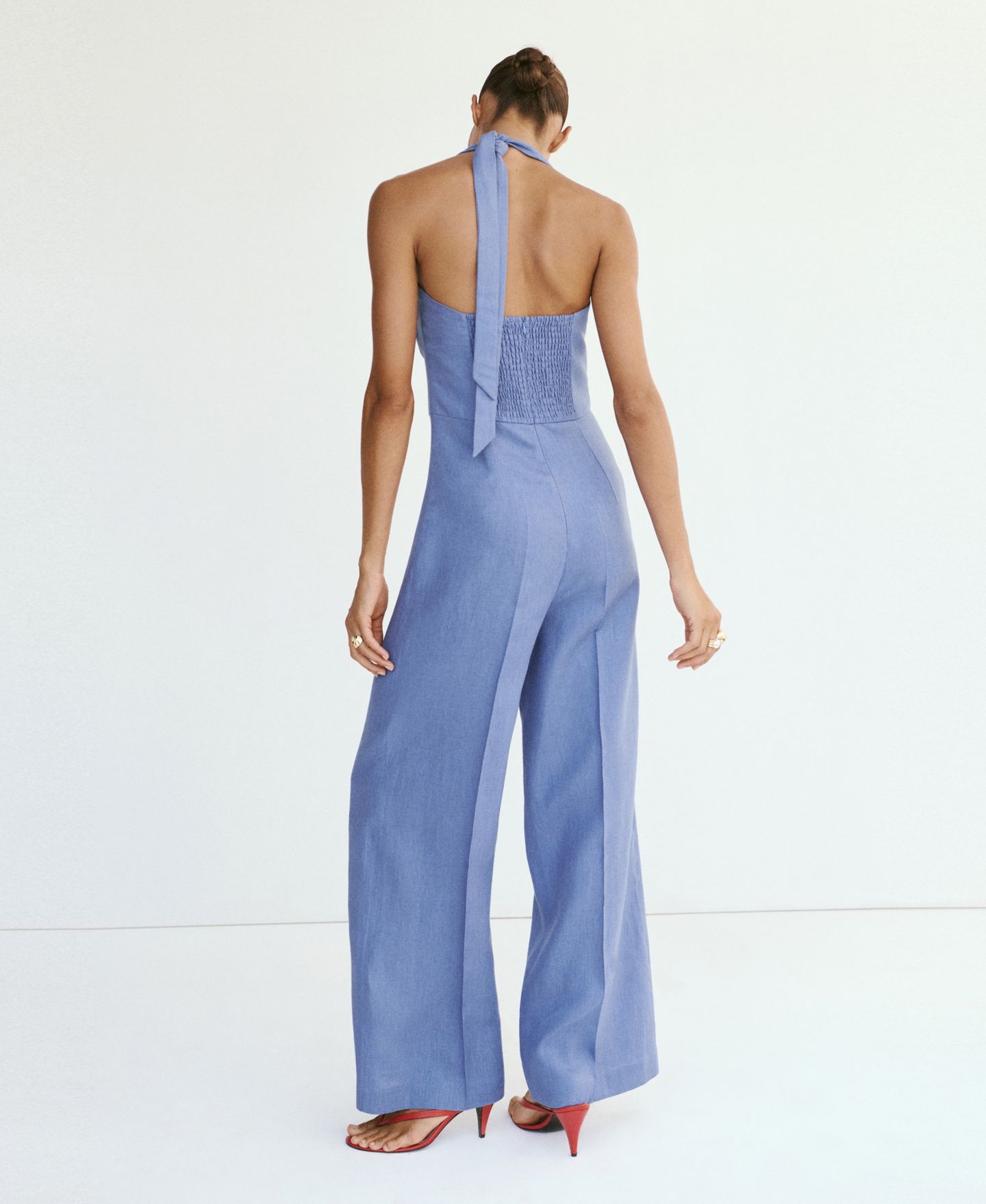 Женский комбинезон MANGO Linen Halter Jumpsuit, цвет: Синий — фото 3