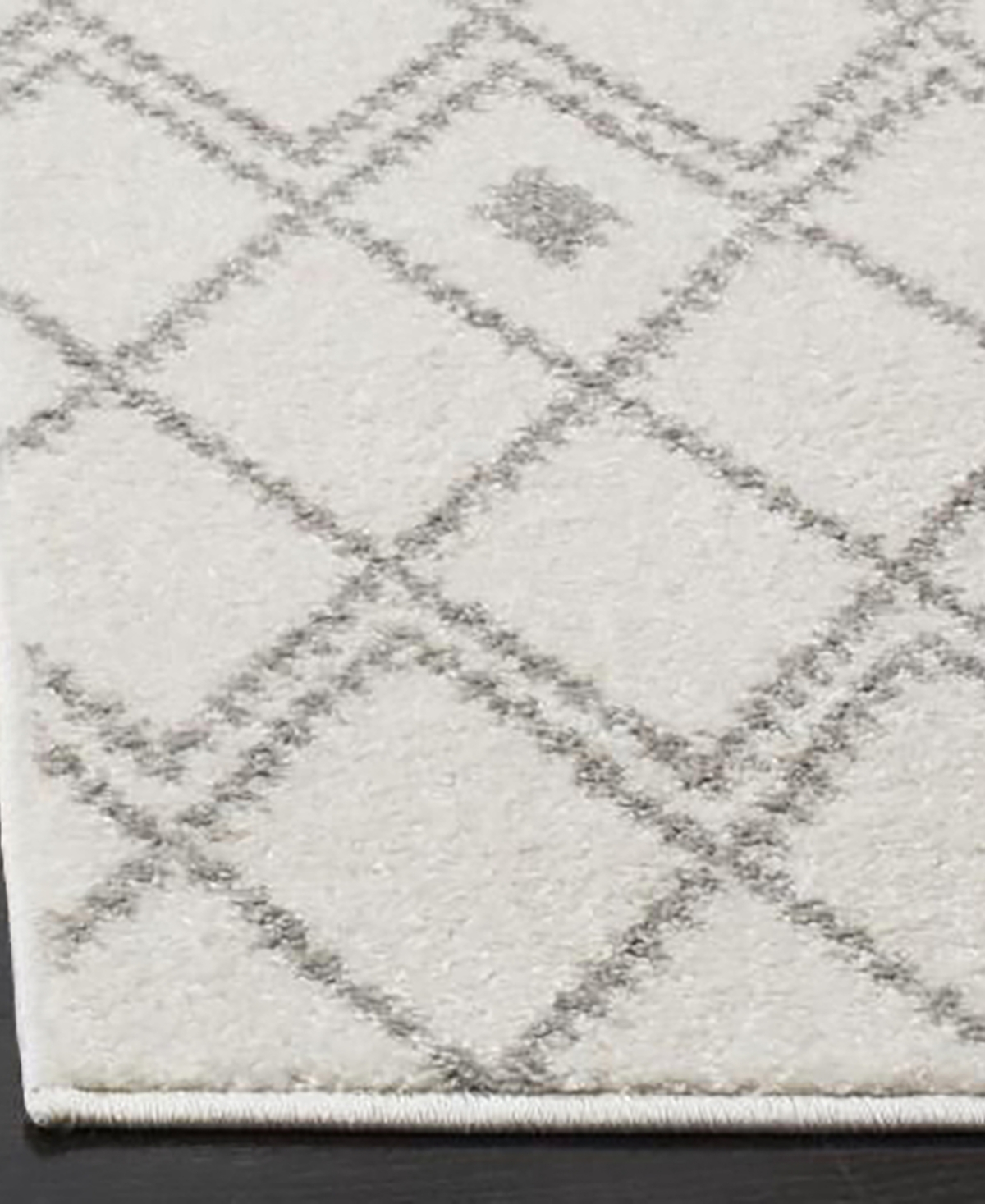 Safavieh Adirondack Ivory and 5'1" x 7'6" Area Rug