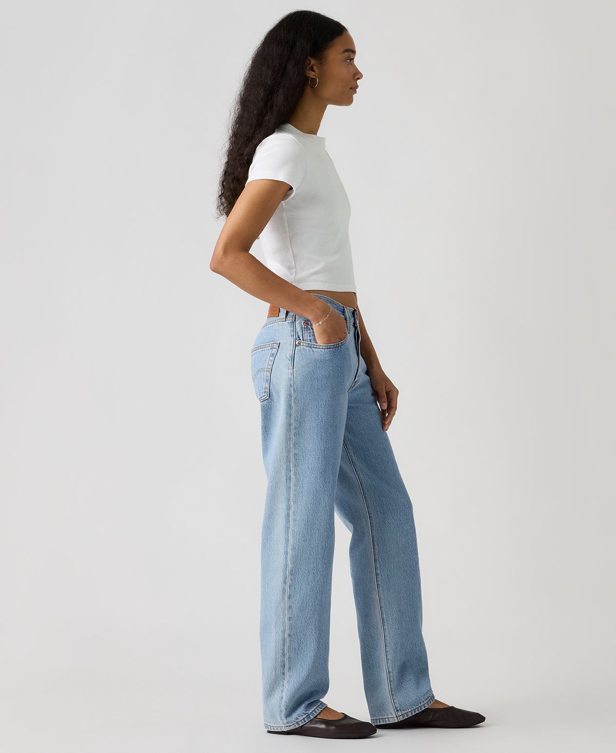 Levi's® Premium Women's 501 90's Lightweight Mid-Rise Straight-Fit Jeans view 3 — MAYCSS fashion products