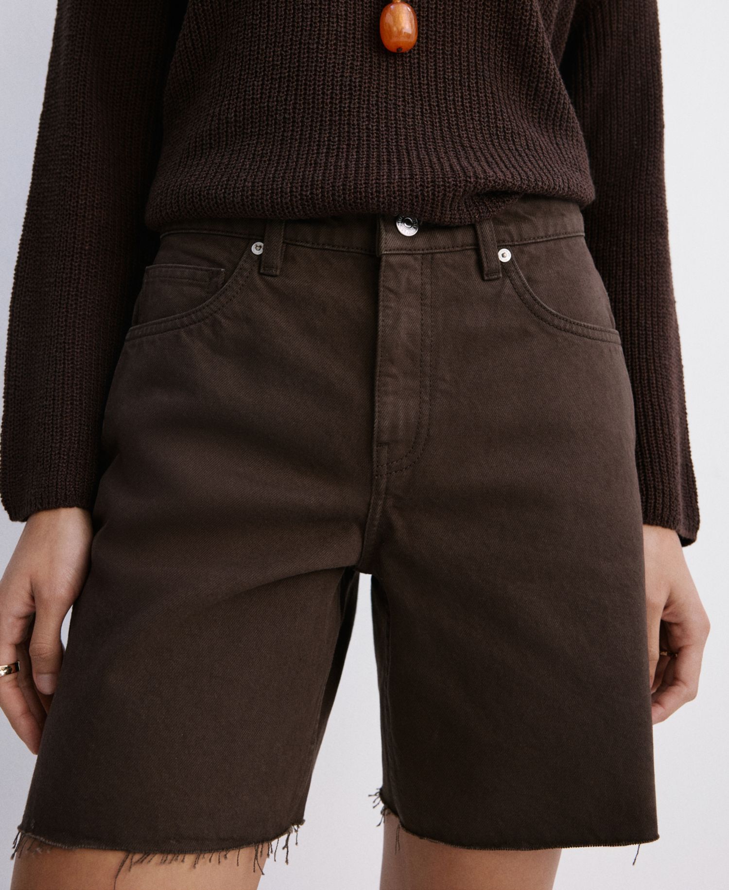 Women's Frayed Hem Straight Bermuda Shorts