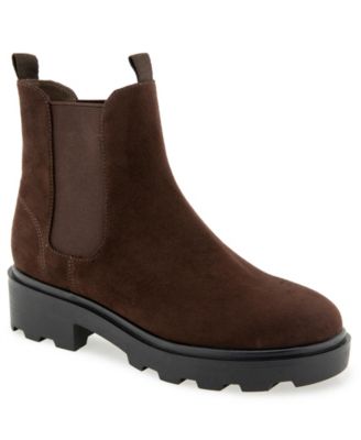 Women's Elara Lug Sole Chelsea Boot