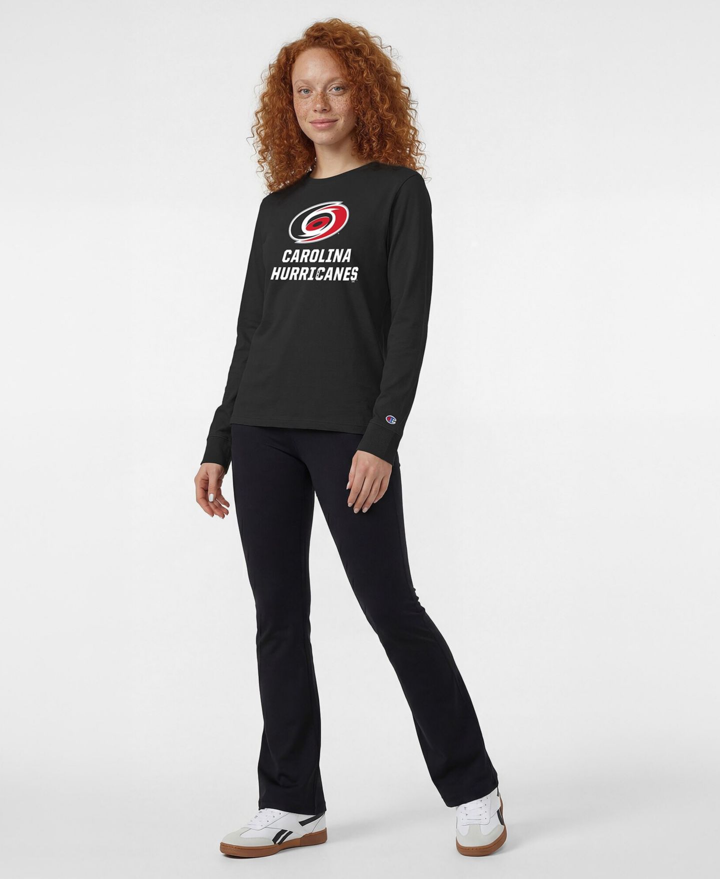 Женская футболка Champion Black Carolina Hurricanes Wordmark Lockup Long Sleeve — фото 4