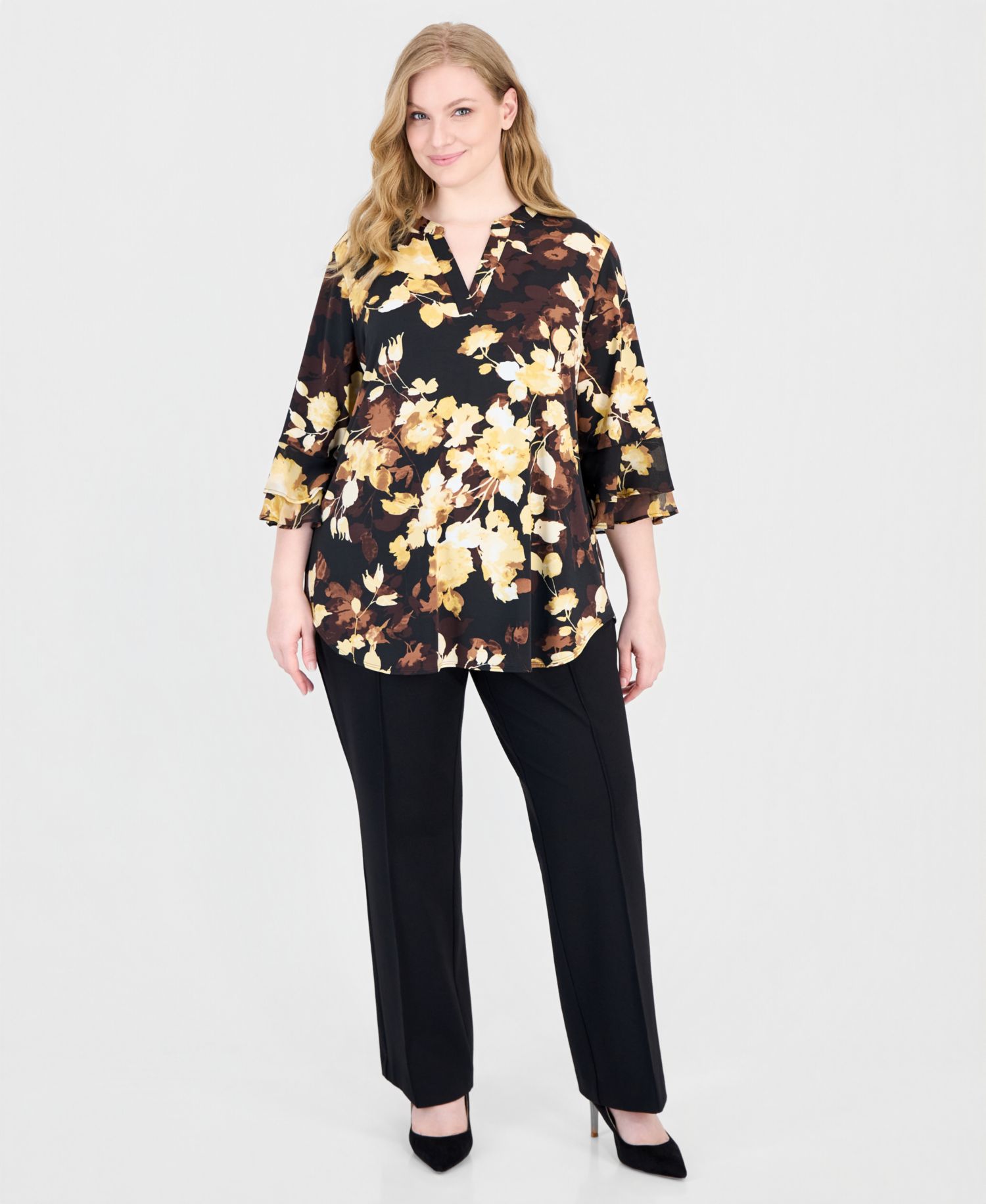 Plus Size Floral 3/4-Length Flutter Sleeves Split-Neck Tunic