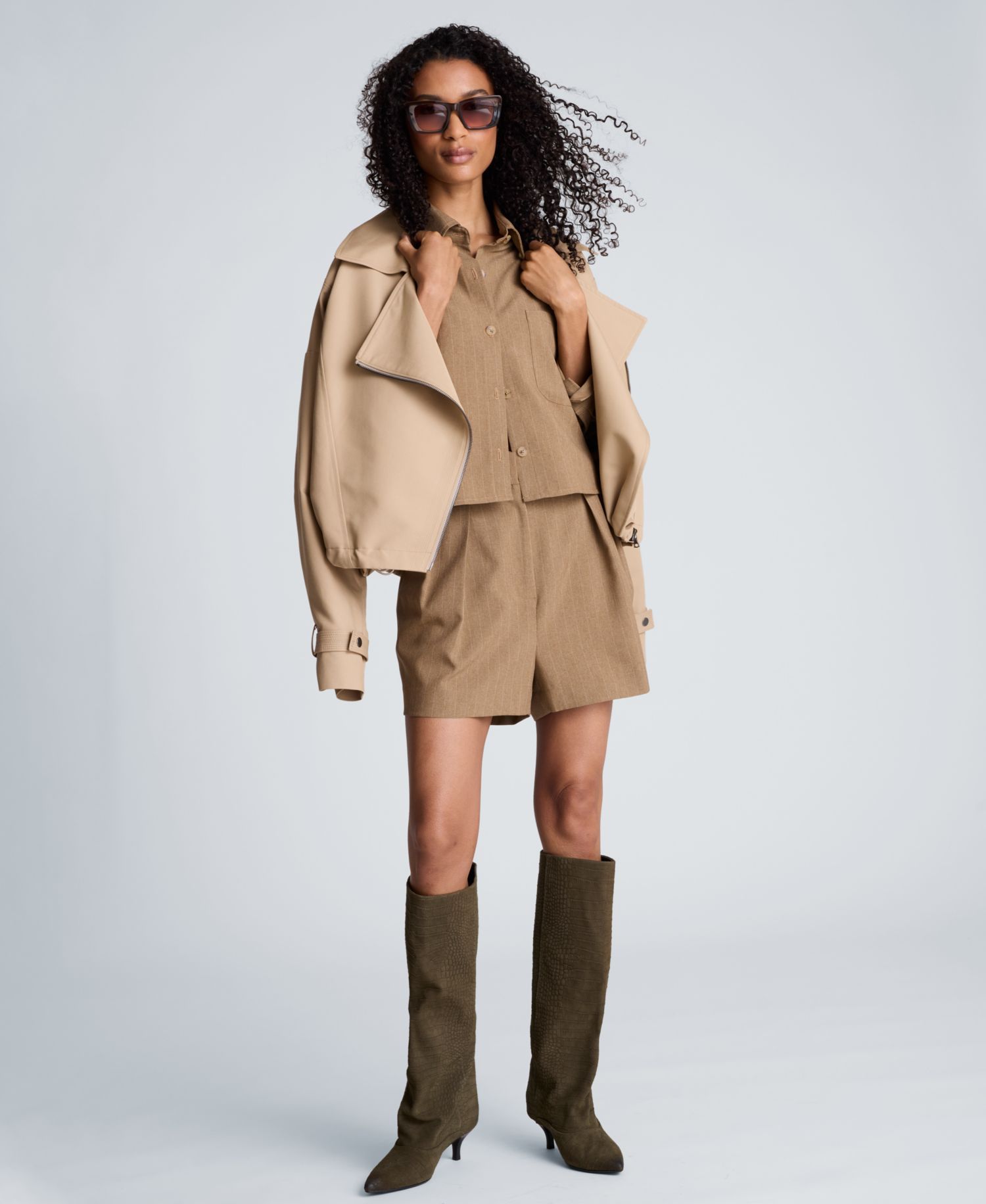 Women's Oversized Collared Long-Sleeve Crop Shirt