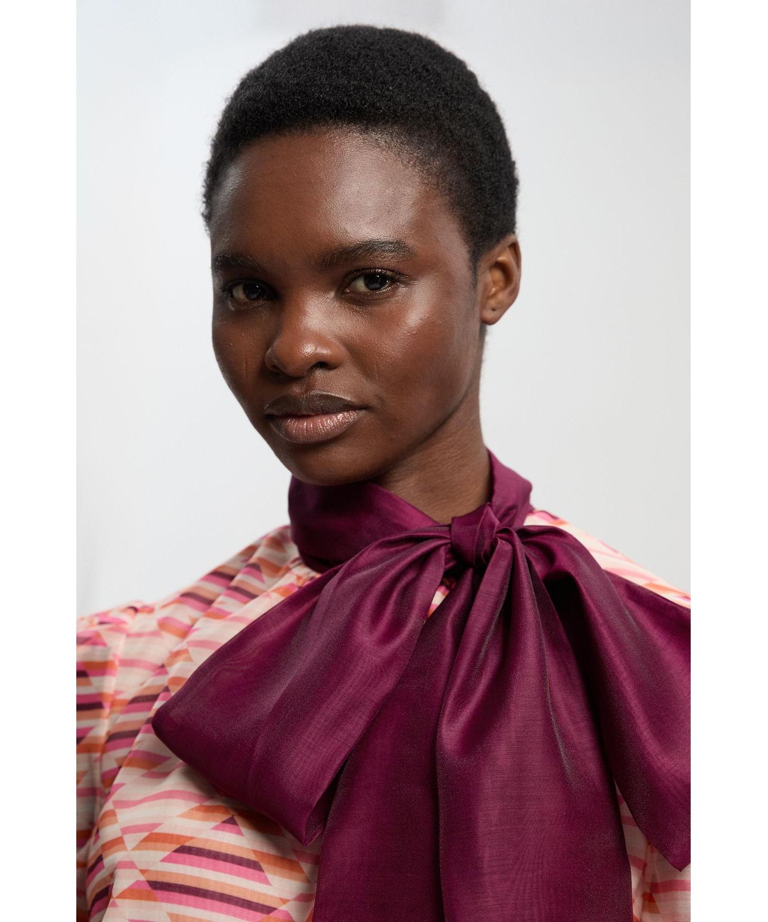 Women's Long Sleeve Pussybow Blouse