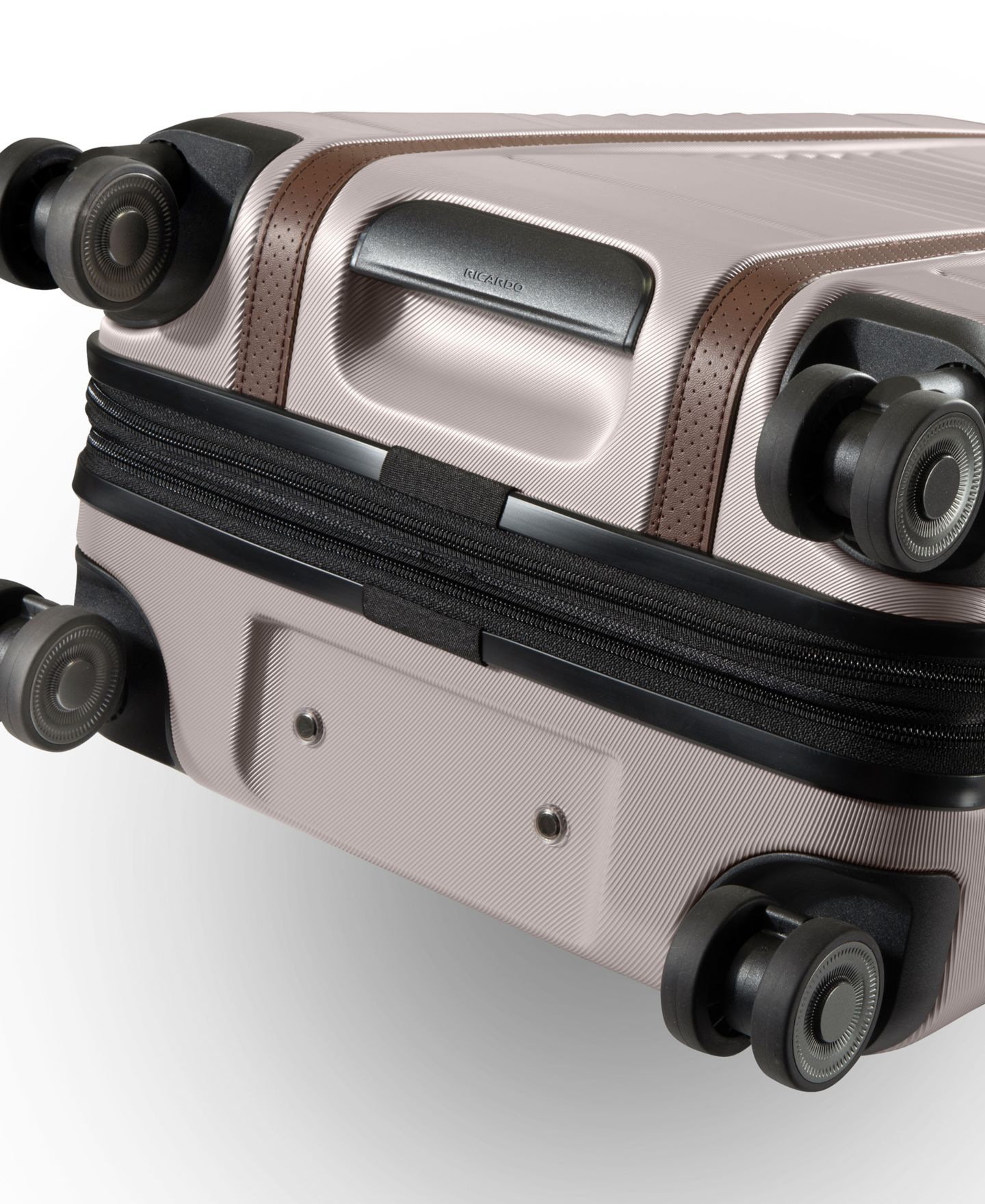 Чемодан Ricardo Cabrillo 4.0 Carry-On Spinner Suitcase, цвет: Сливочный кремовый — фото 7