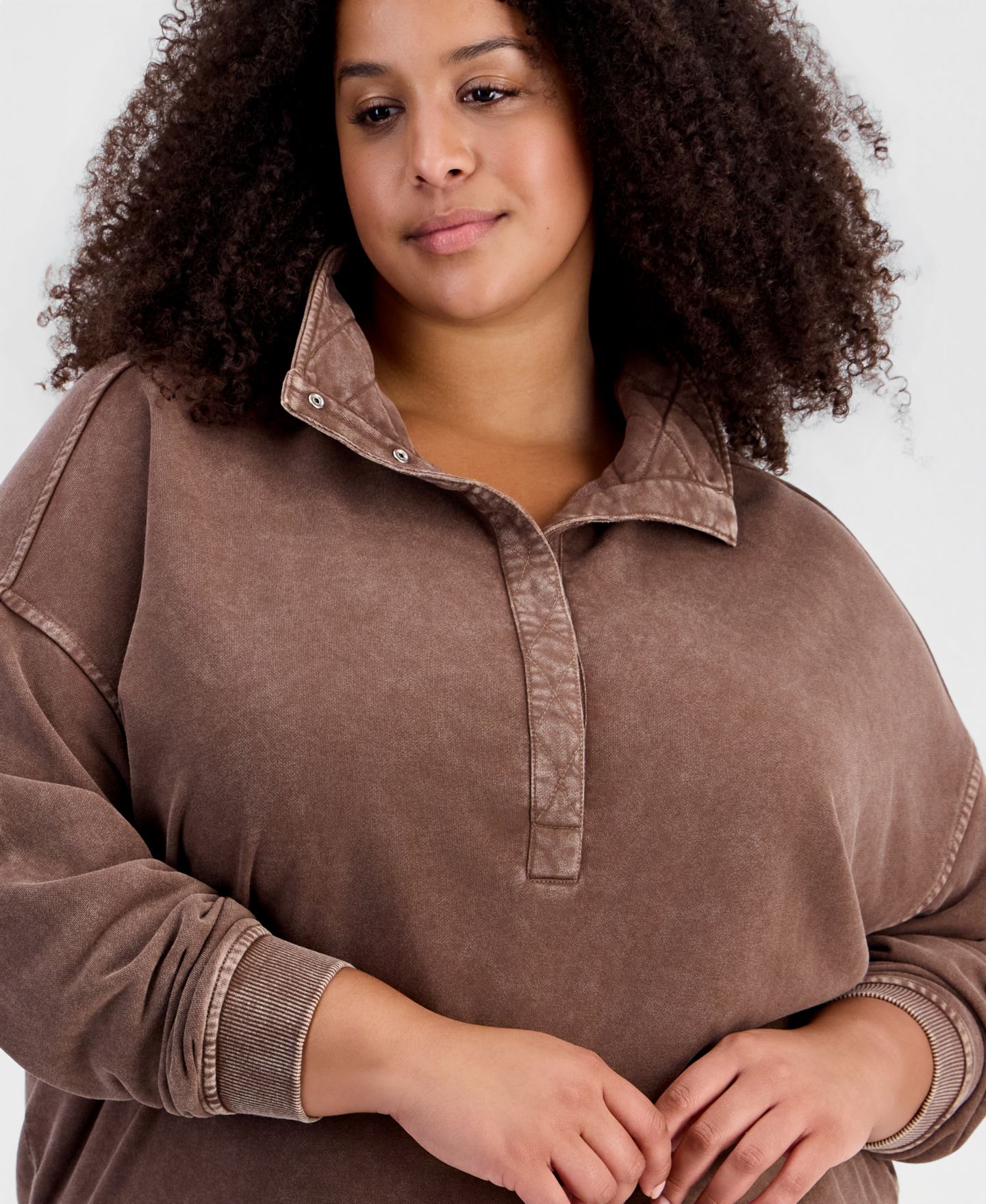Женская толстовка And Now This Plus Size Snap Henley Fleece French Terry Mock Neck, цвет: Тёплый сиена — фото 3