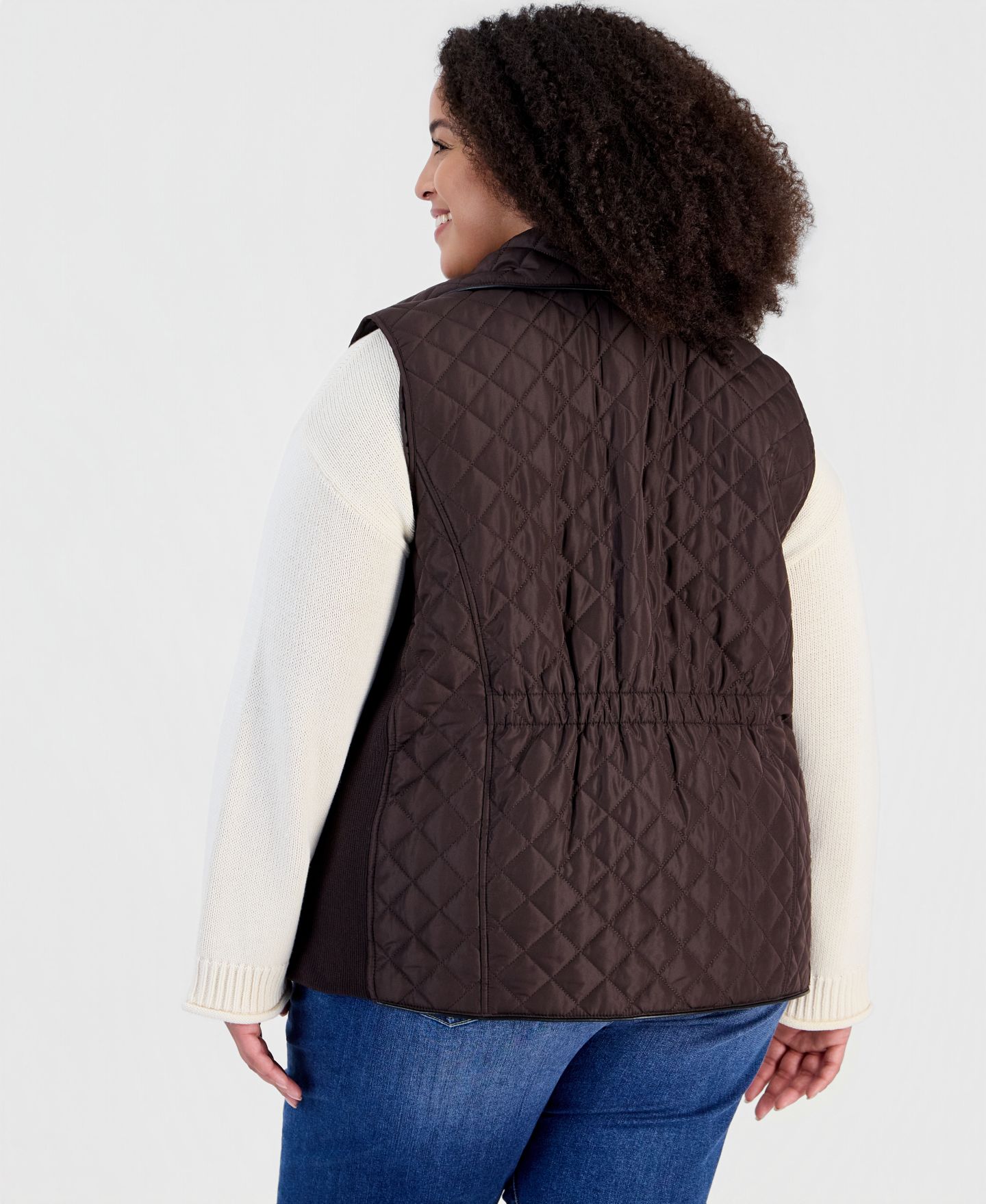 Женский жилет Jones New York Plus Size Quilted Collared Snap-Front, цвет: Кофейный / Чёрный — фото 4