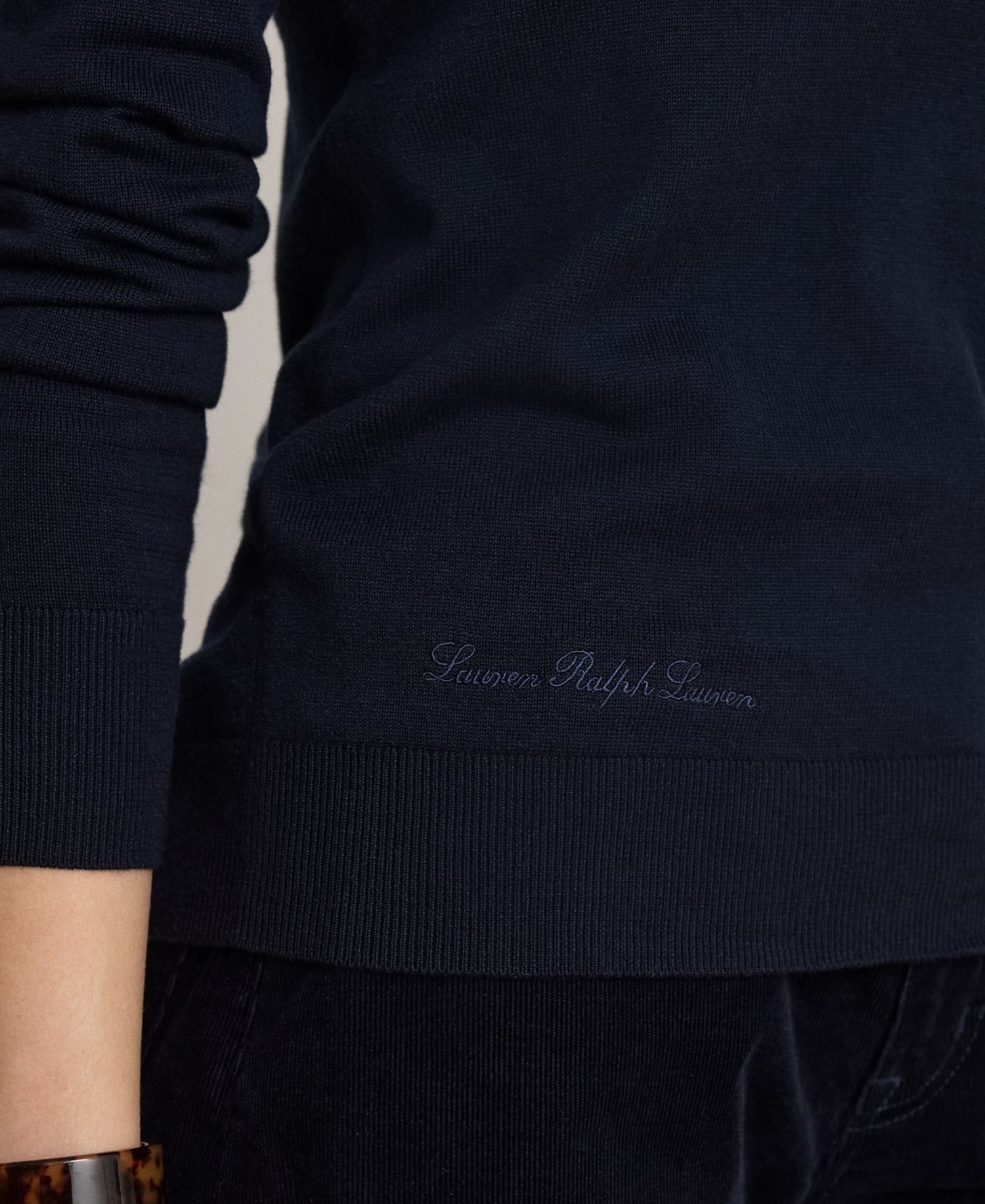 Women's Long-Sleeve Crewneck Sweater