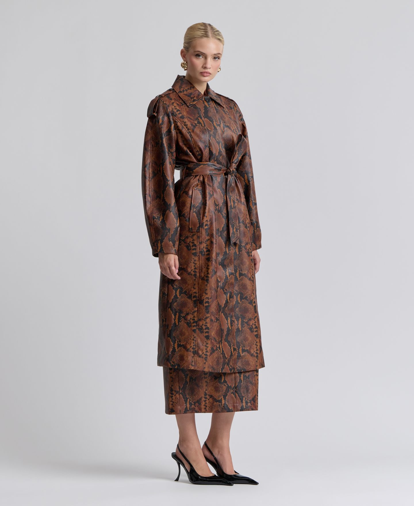 Женское пальто Avec Les Filles Button-Front Spread Collar Maxi, цвет: Коричневый / Чёрный — фото 3