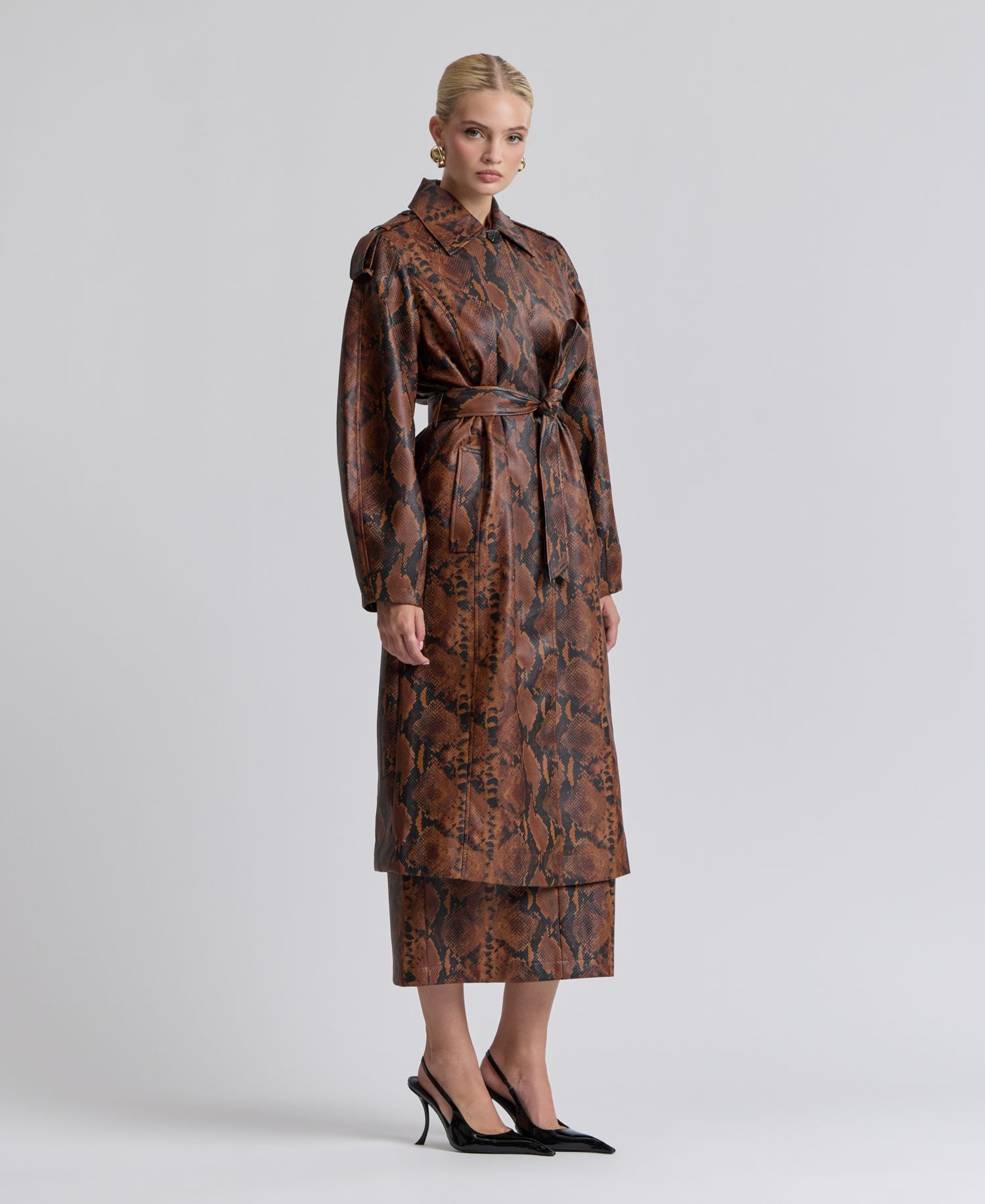 Women's Button-Front Spread Collar Maxi Coat
