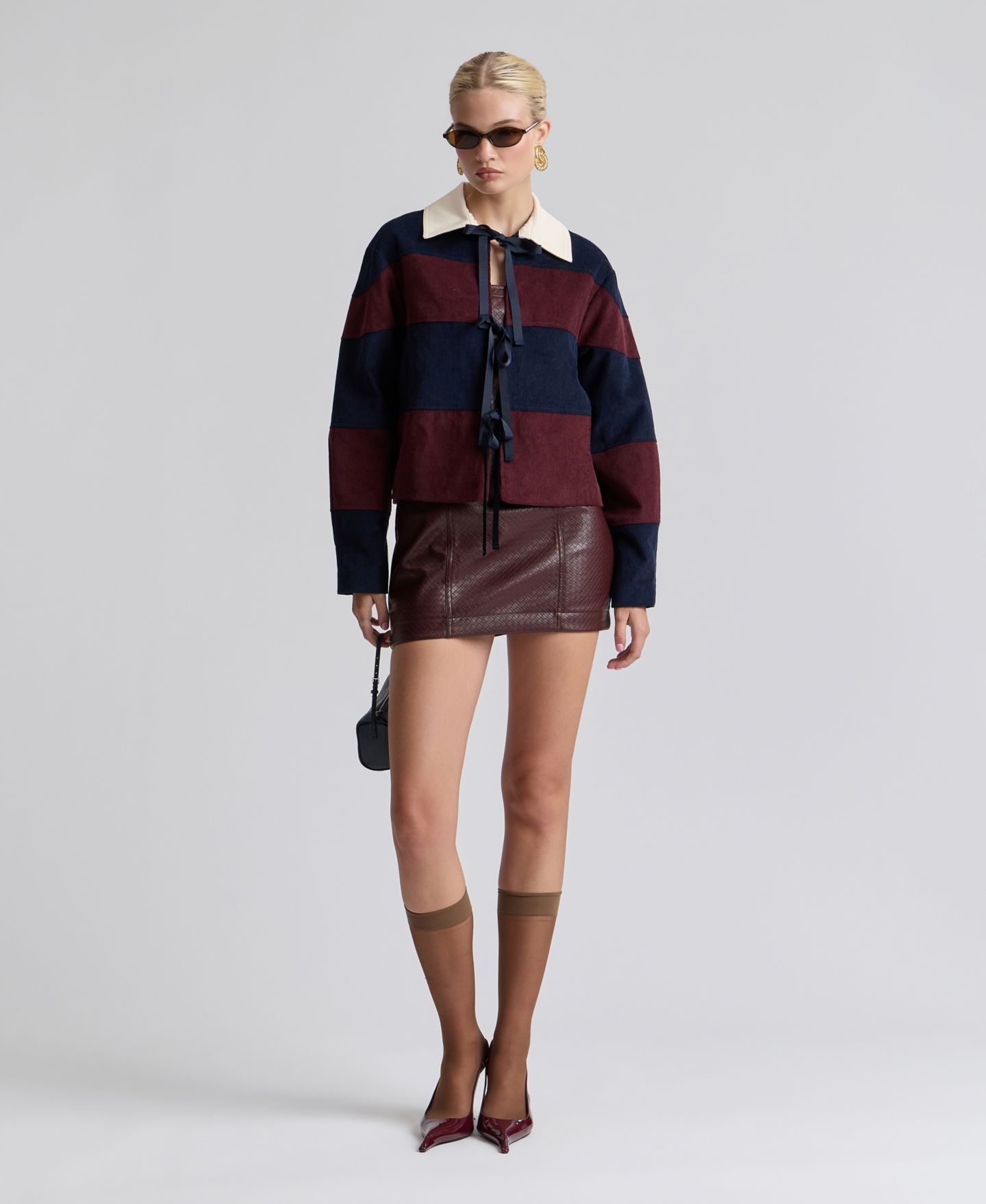 Женская куртка Avec Les Filles Striped Rugby Front Tie, цвет: Тёмно-синий / Бордовый — фото 6