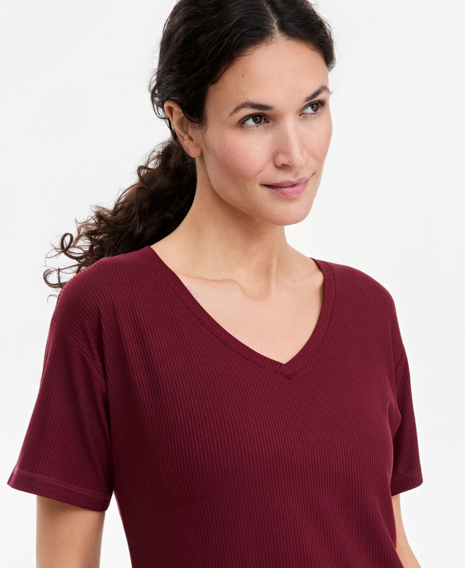 Women's Ribbed Relaxed-Fit V-Neck Tee