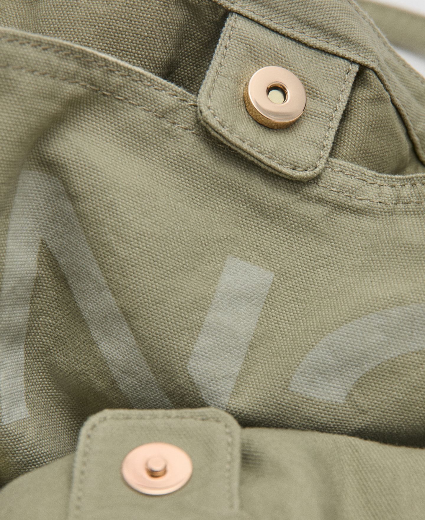 Женская сумка MANGO Eyelets Canvas, цвет: Тёмный коричневый — фото 6