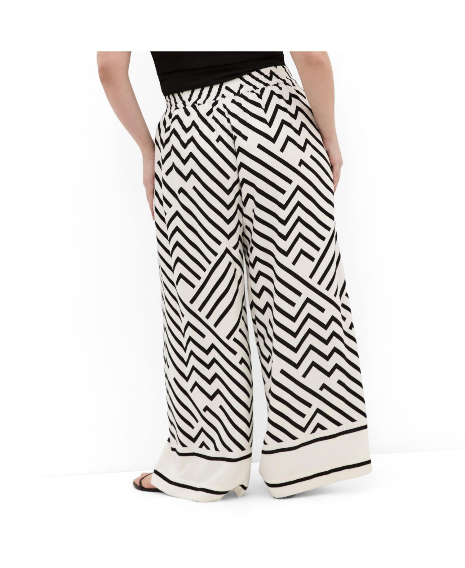 Women's Plus Size Linear Border Print Wide Leg Pant