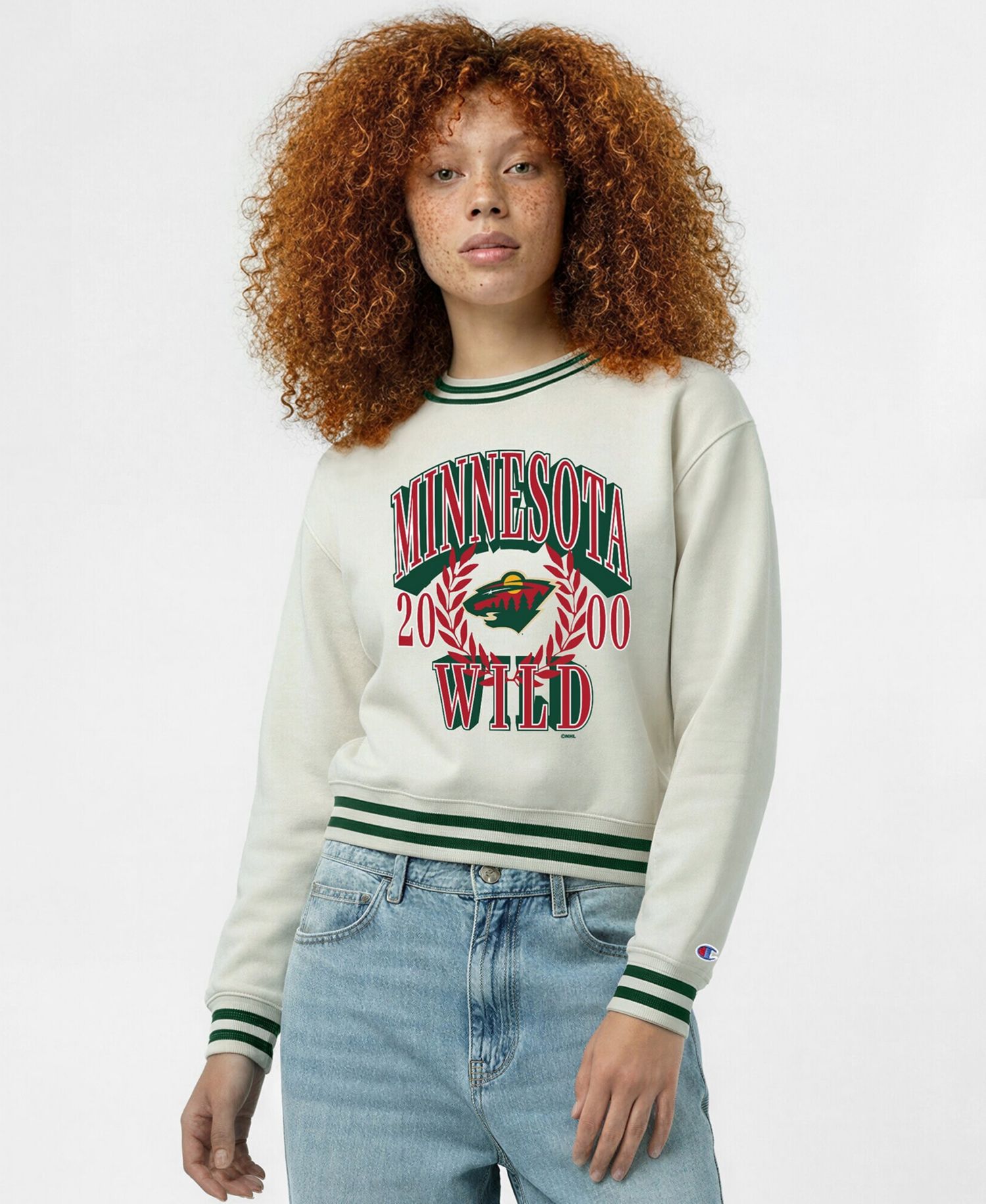 Women's Cream Minnesota Wild Bold Laurels Reverse Weave Yarn Crewneck Sweatshirt