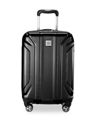 Nimbus 5.0 Carry-On Spinner Suitcase