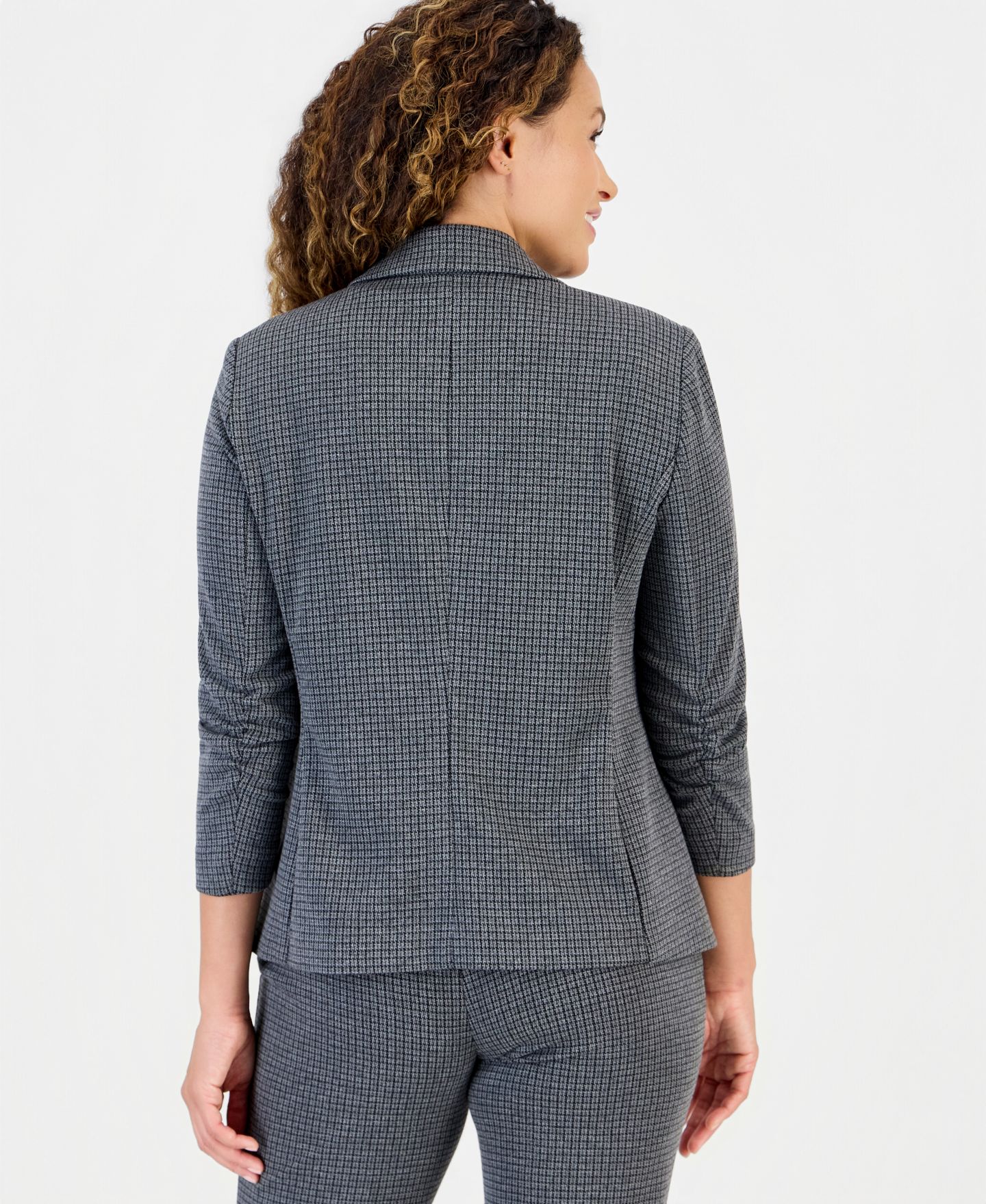 Женский пиджак Anne Klein Essentials Petite Scrunch-Sleeve Notch-Collar Blazer, цвет: Меланжевый серый разноцветный — фото 2