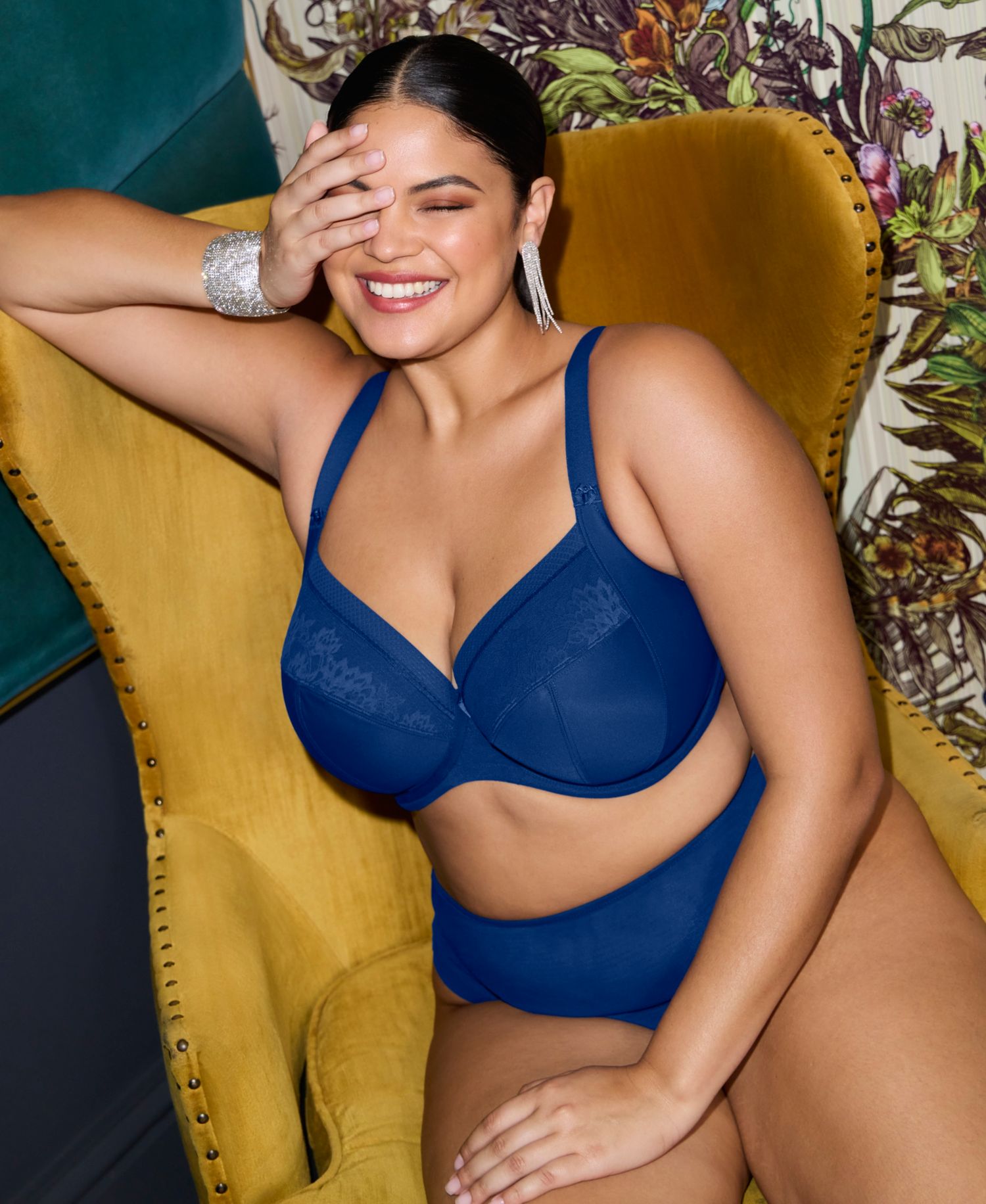 Plus Size Nerina Underwire Plunge Bra