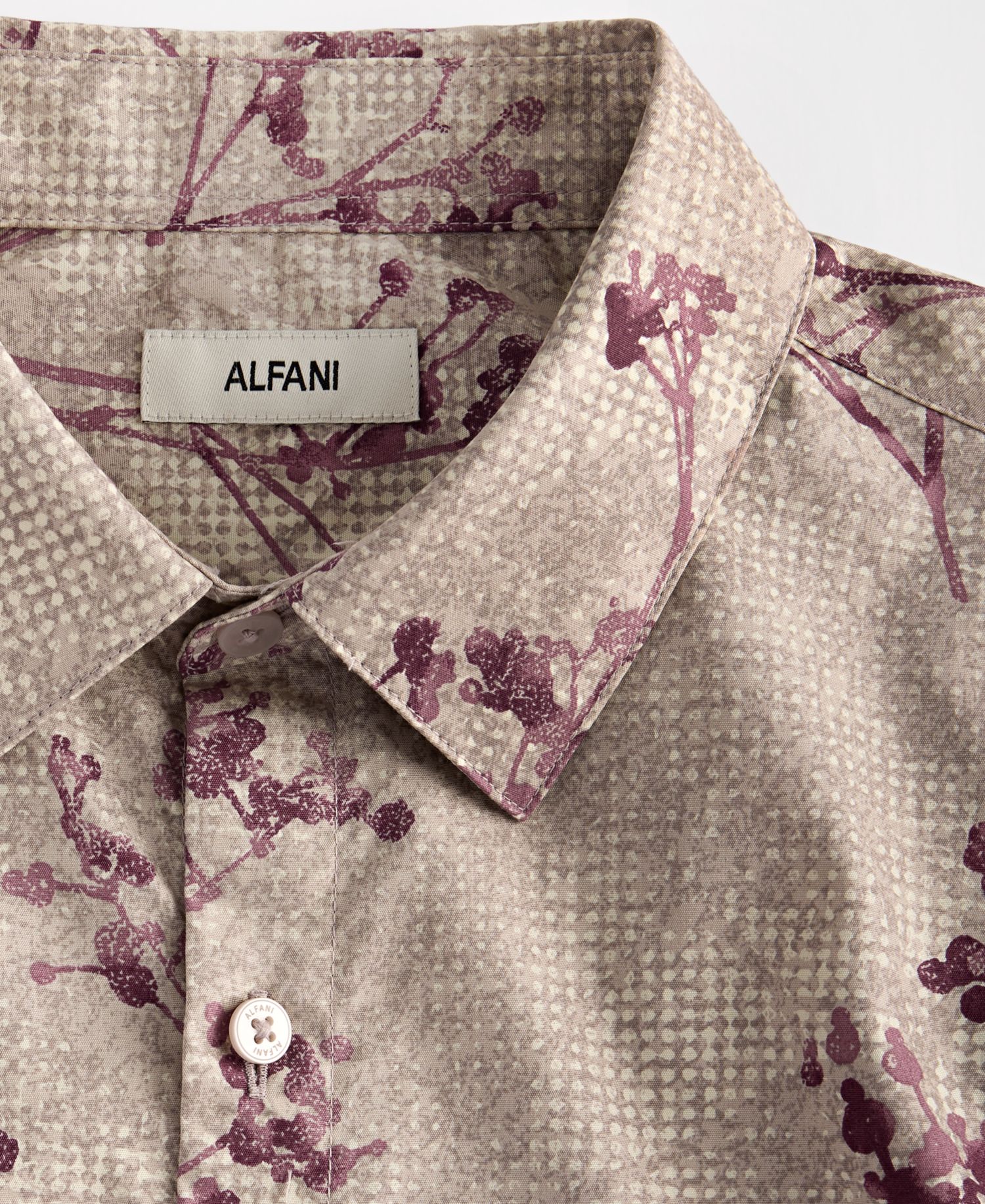 Men's Botanical Texture Long-Sleeve Floral Button-Down Shirt