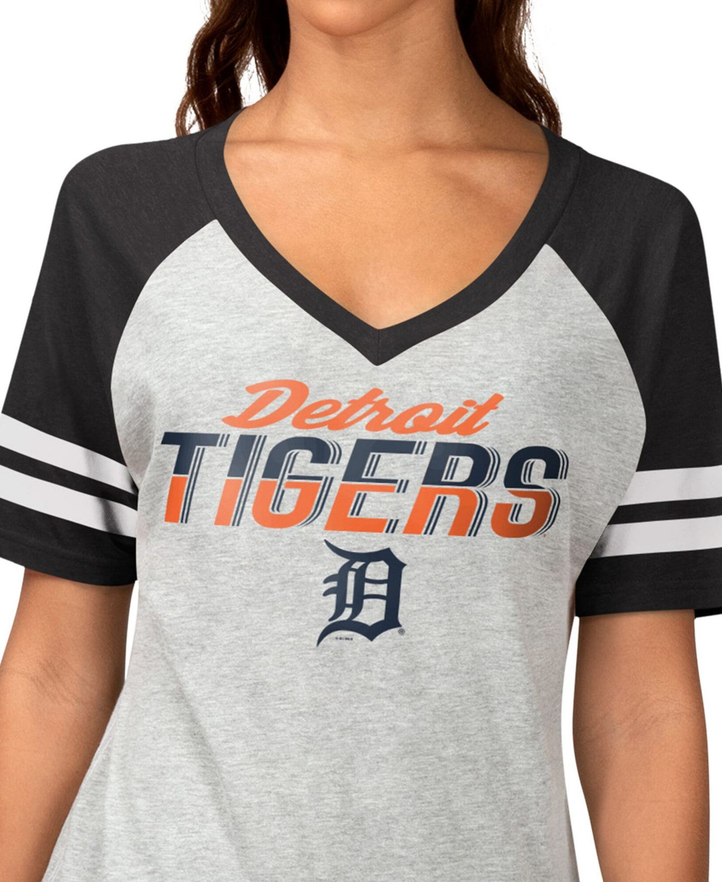 Женская футболка G-III 4Her by Carl Banks Heather Gray Detroit Tigers Goal Line Raglan V-Neck — фото 3