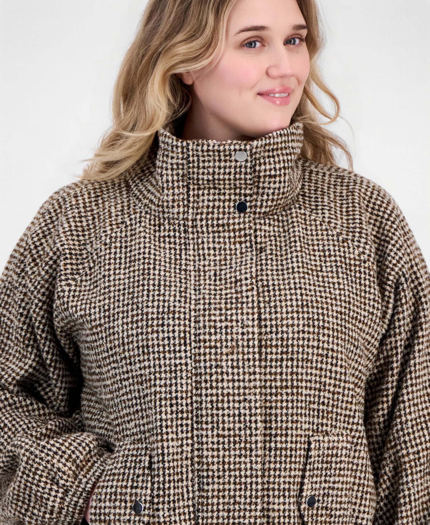 Plus Size Plaid Cropped Puffer Jacket