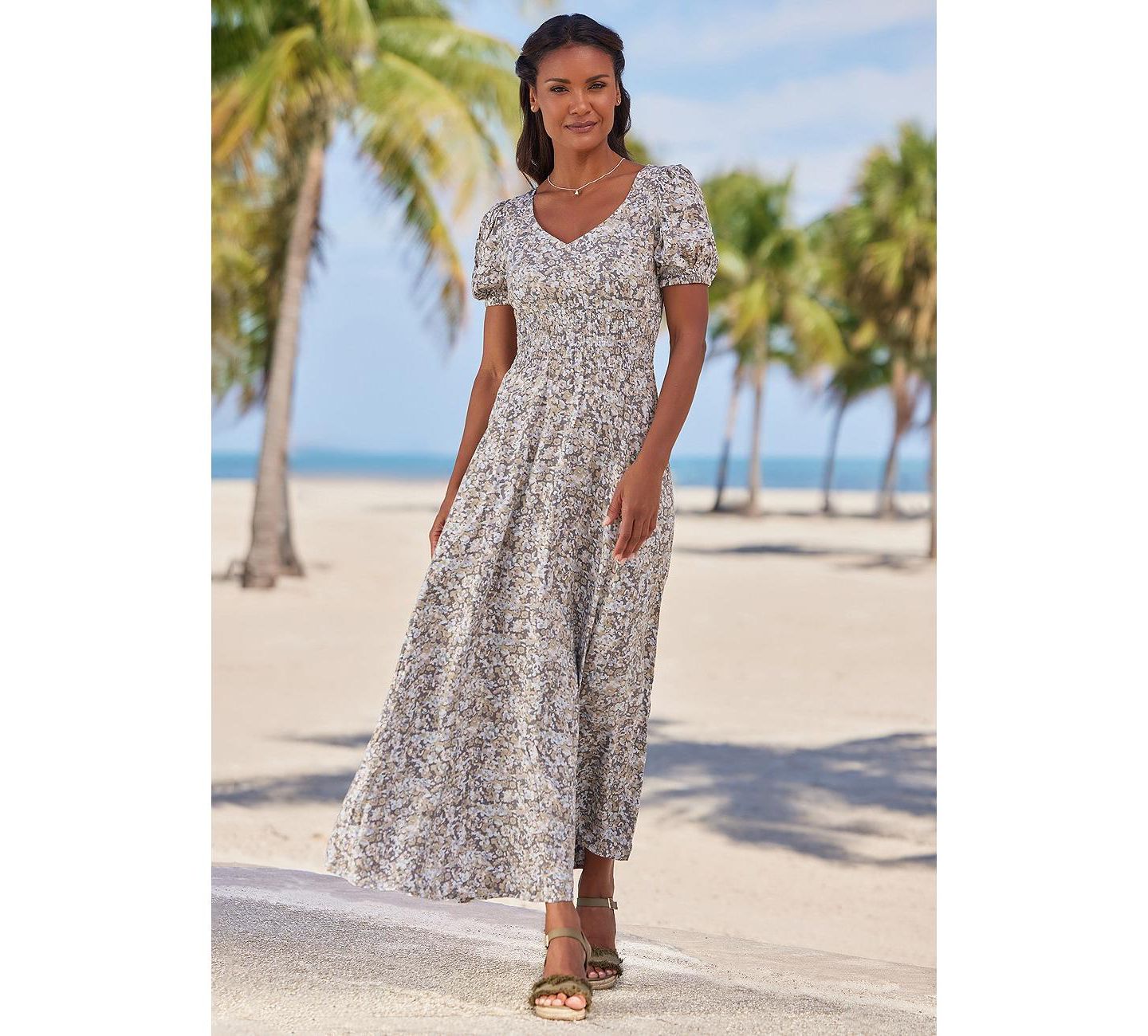 Женское платье Lascana Viscose Floral Print V-Neck Smocked-Waist Maxi — фото 2