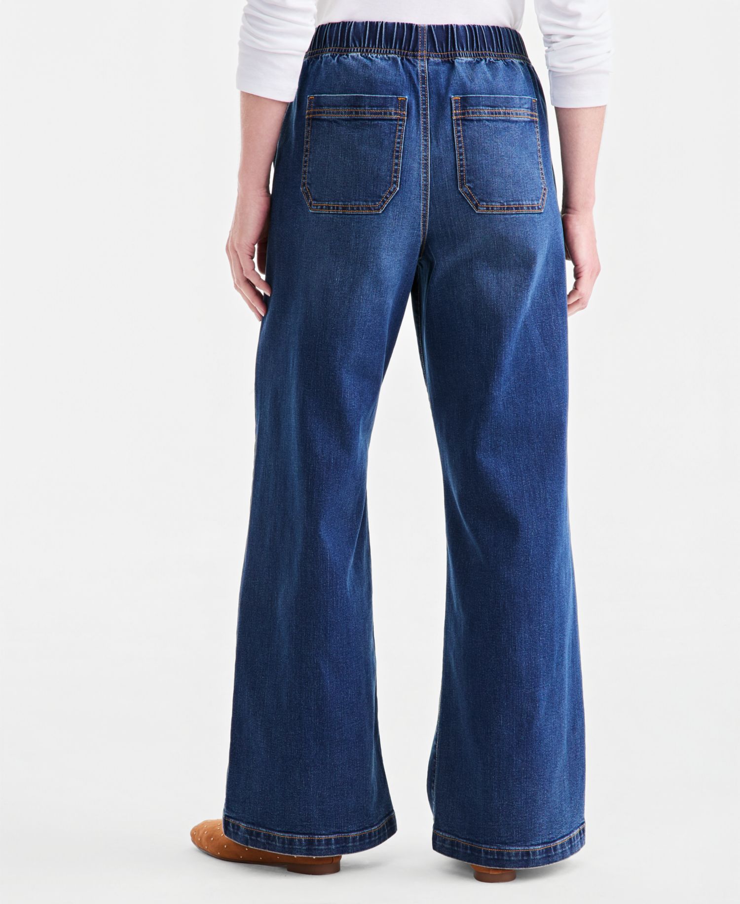 Women's Petite High-Rise Wide-Leg Pull-On Jeans